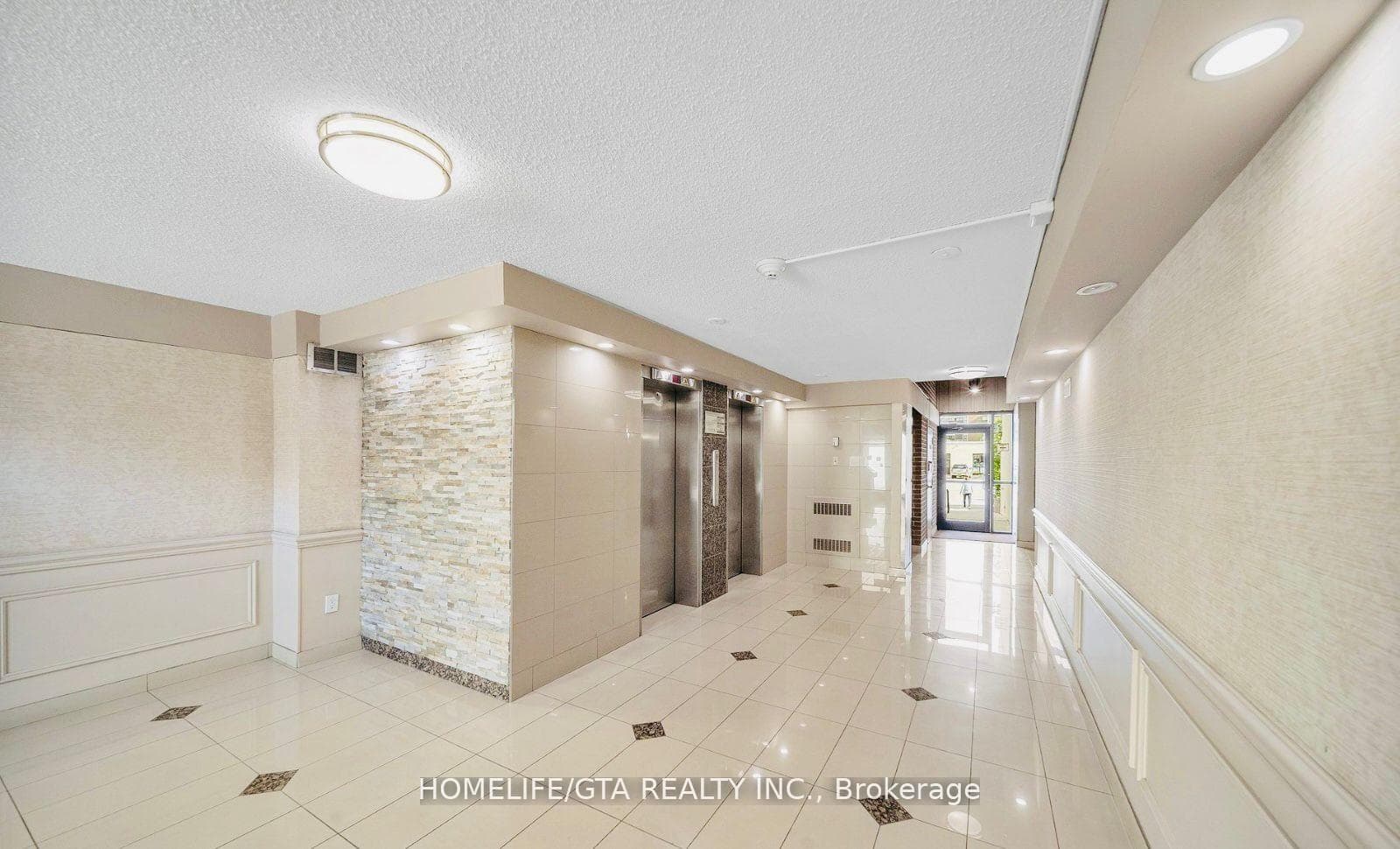 366 The East Mall N/A Unit 217 photo 5