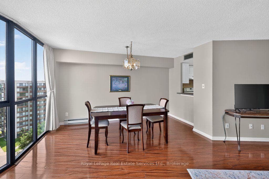 1240 Marlborough Court Unit 1105 photo 7