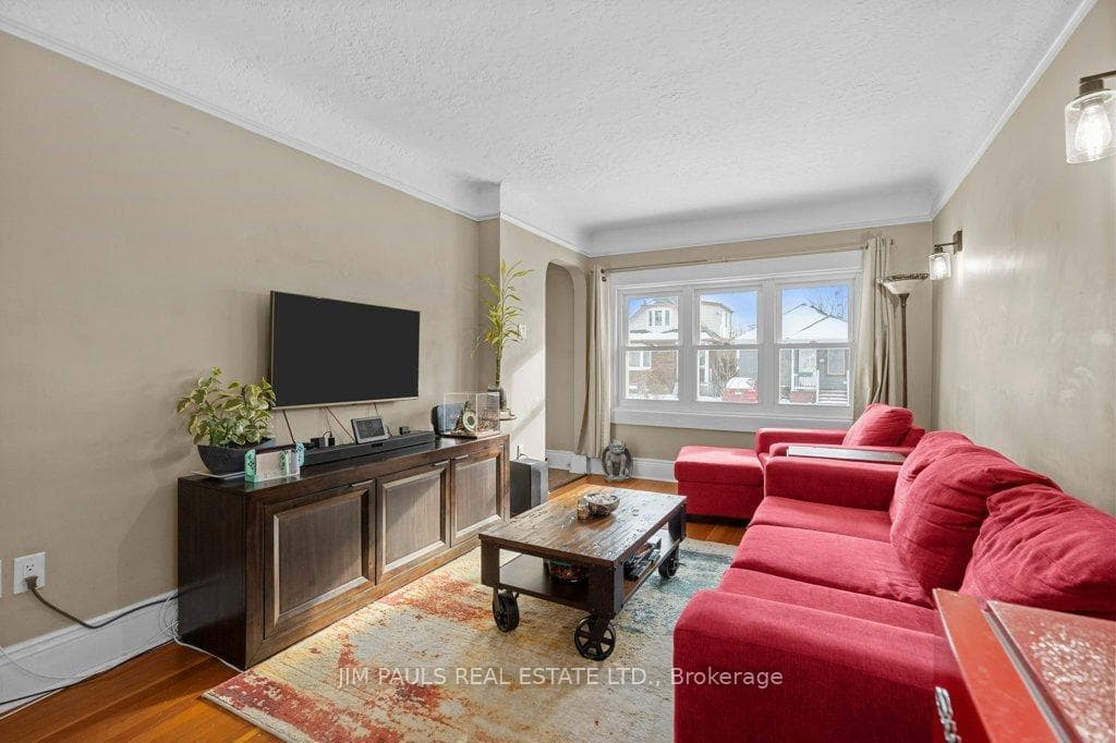 145 Weir Street photo 7