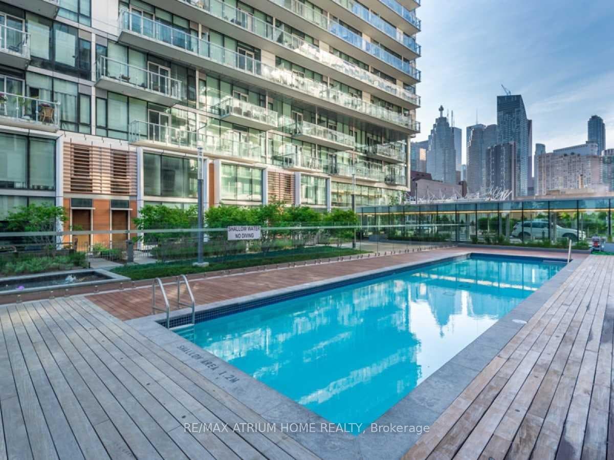 29 Queens Quay Unit 301 photo 9