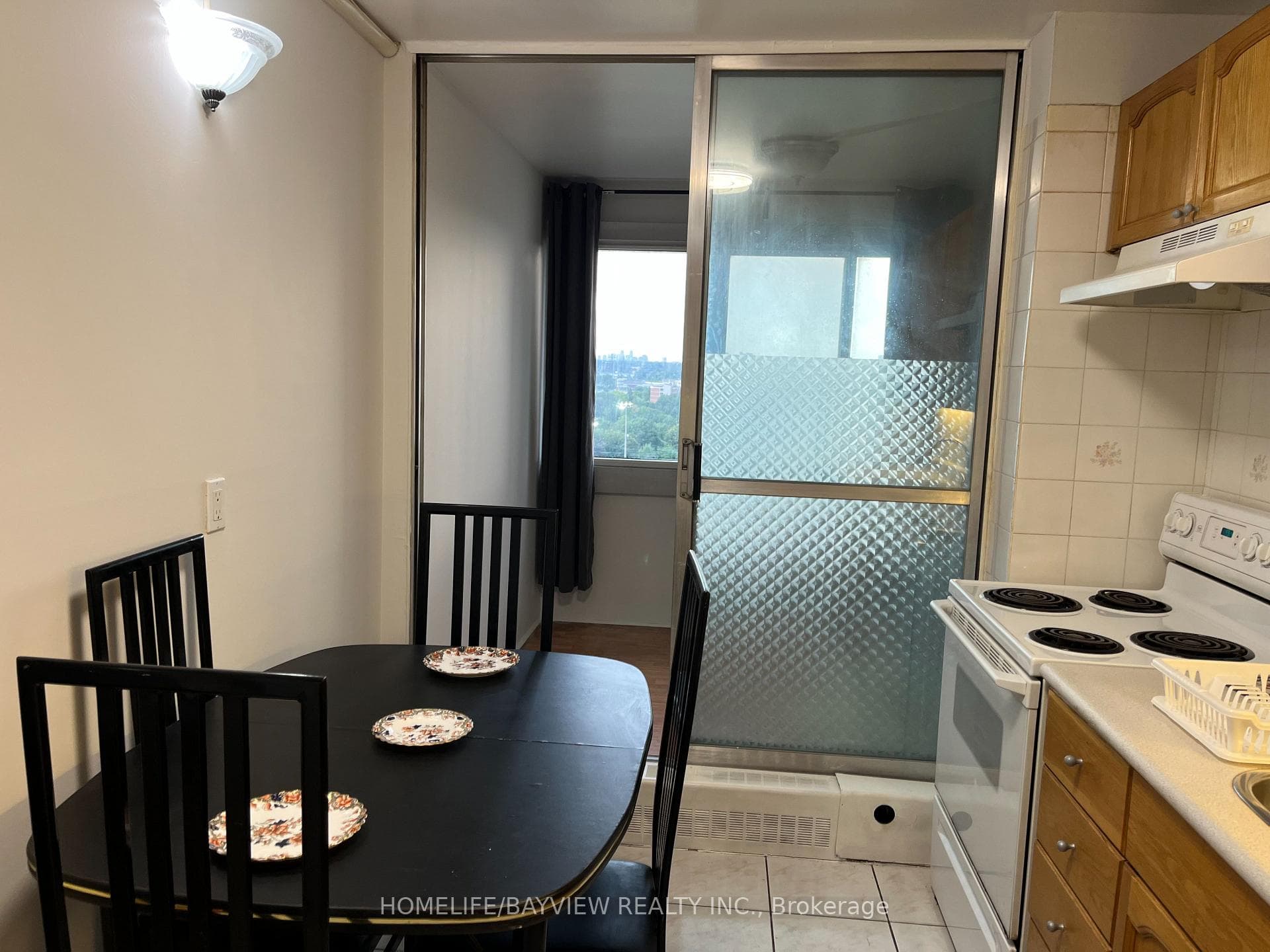 Kitchen over looks solarium