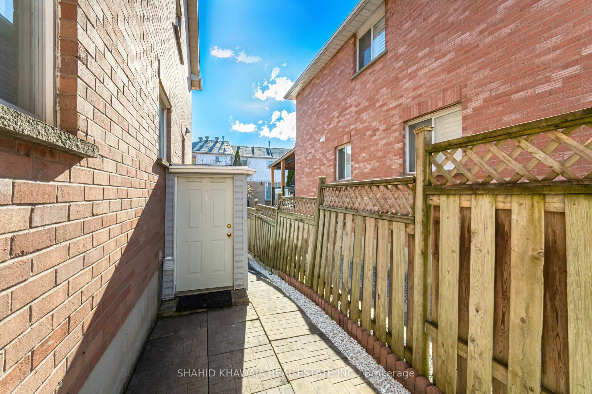 1624 Burnside Drive photo 38