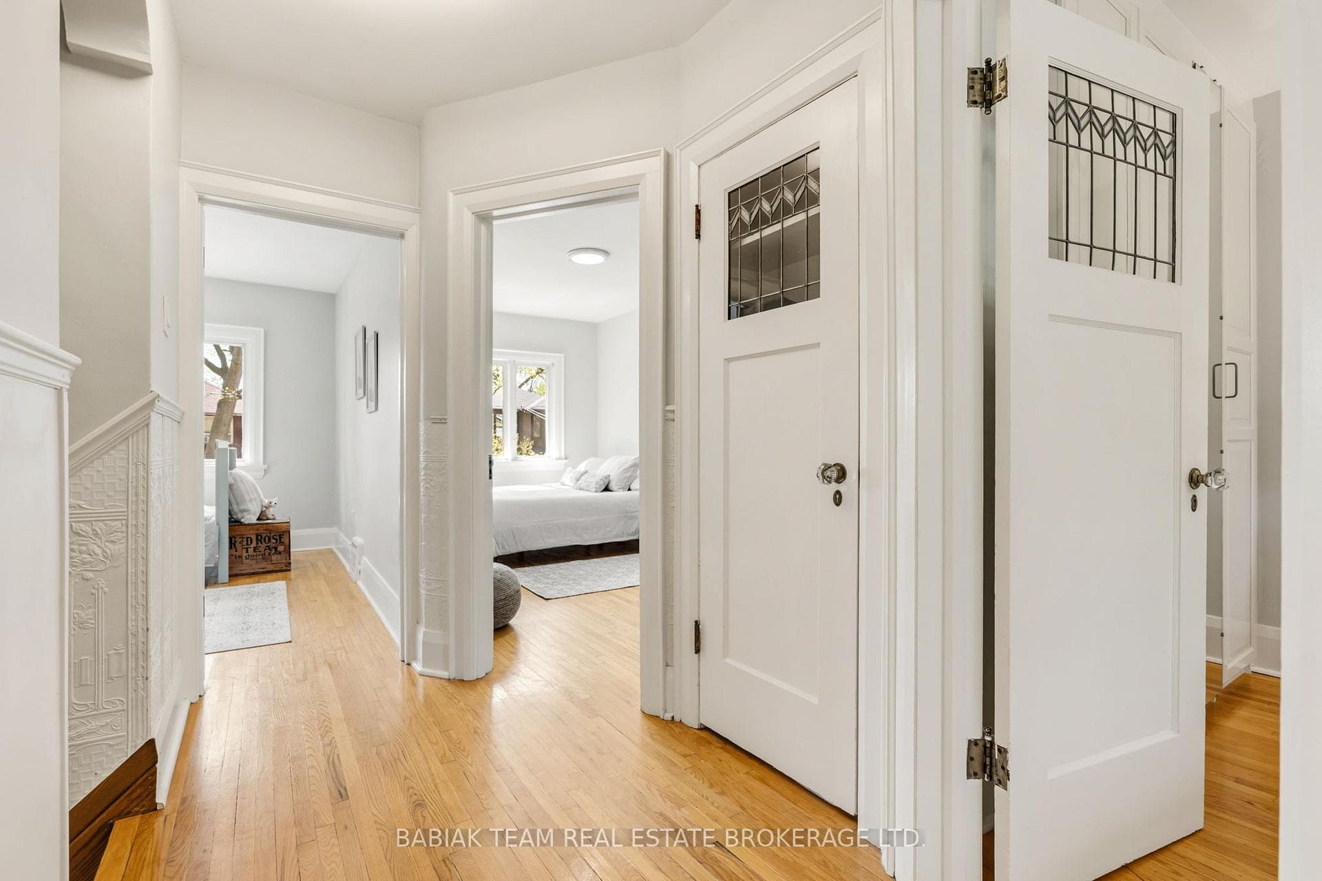 383 Armadale Avenue photo 30