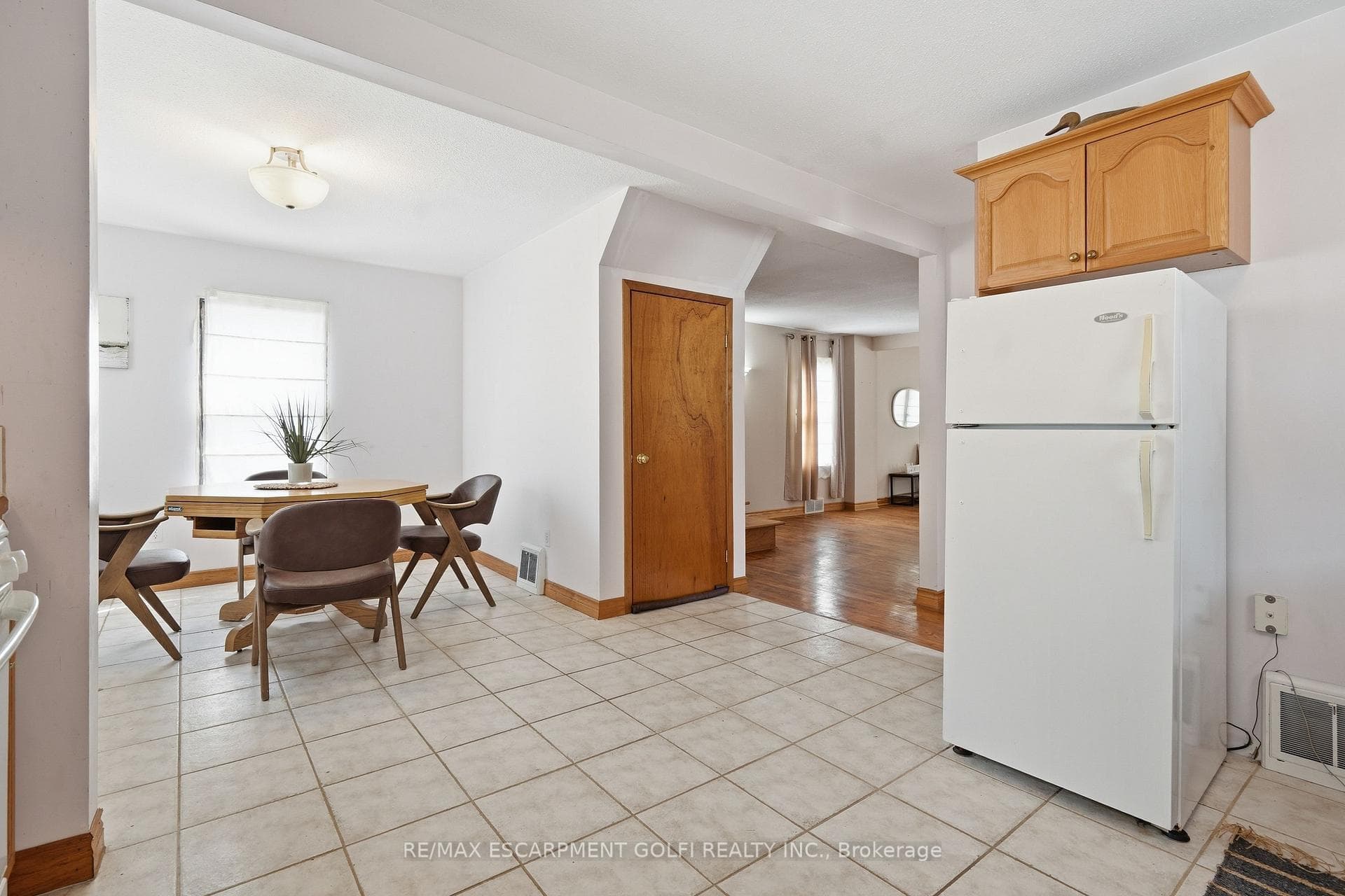 27 Drummond Crescent photo 10