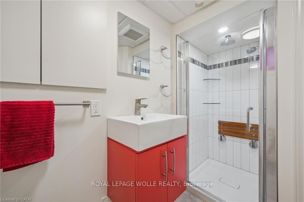 123 Lorraine Avenue photo 36