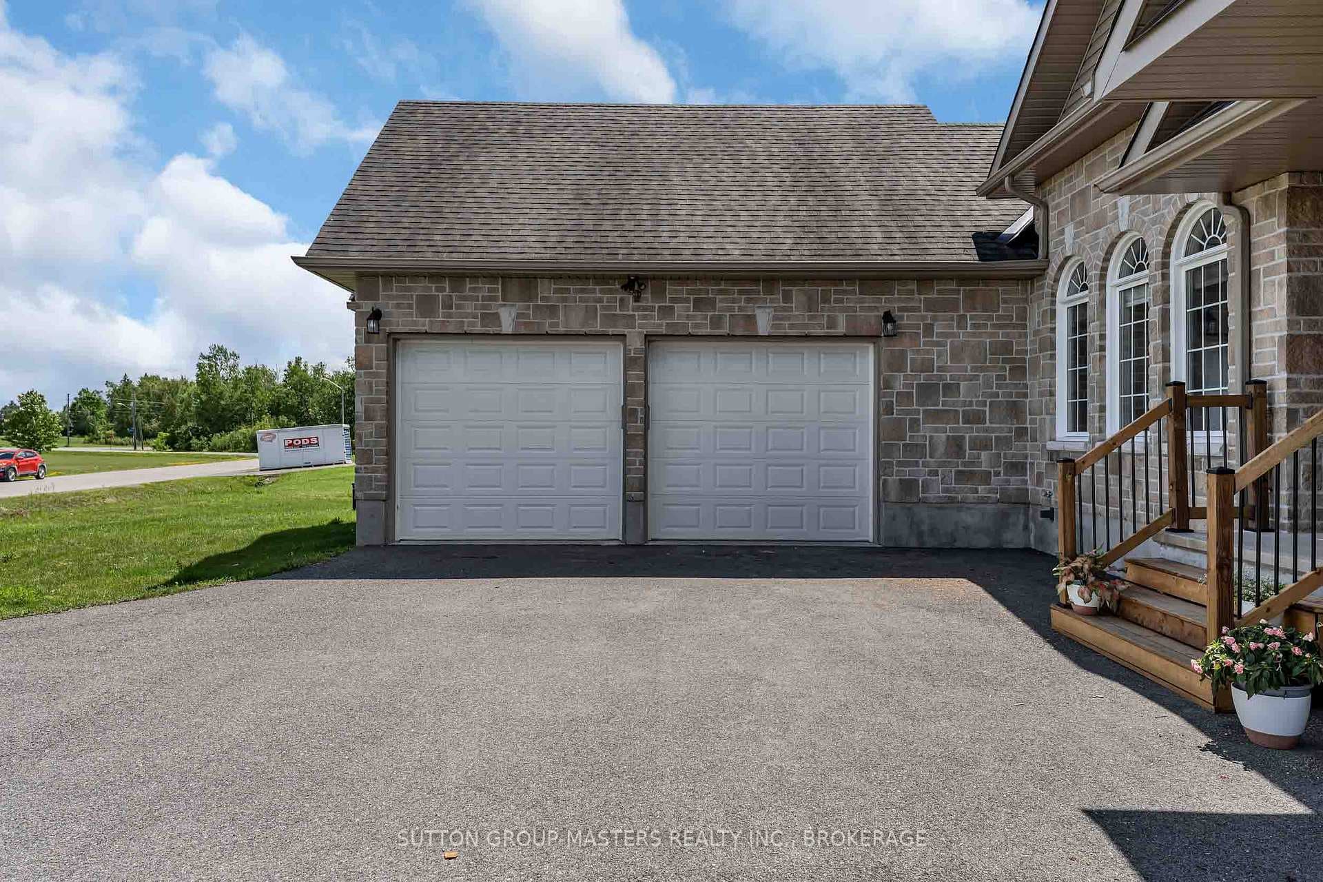 257 Starlight Place photo 4