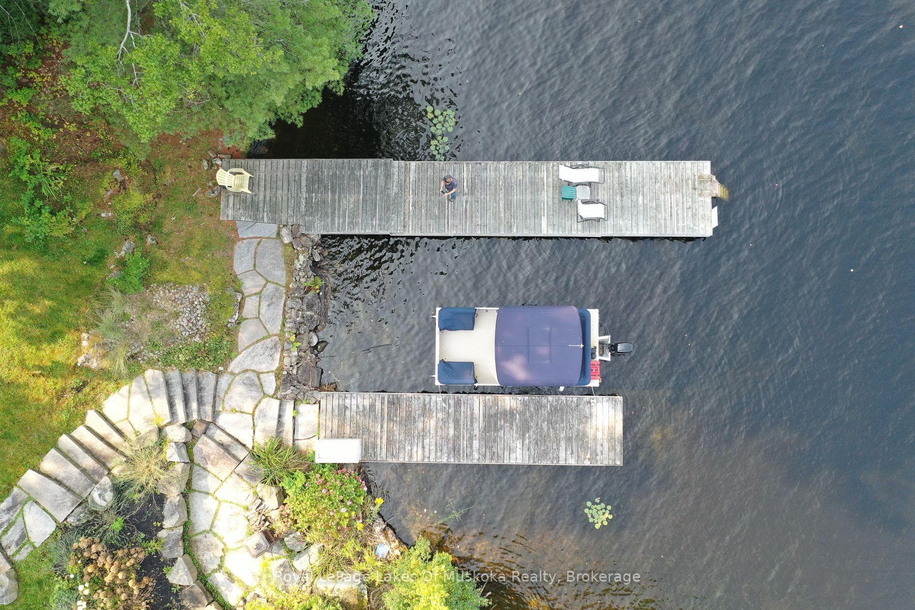 1029 Lakeshore Drive photo 9