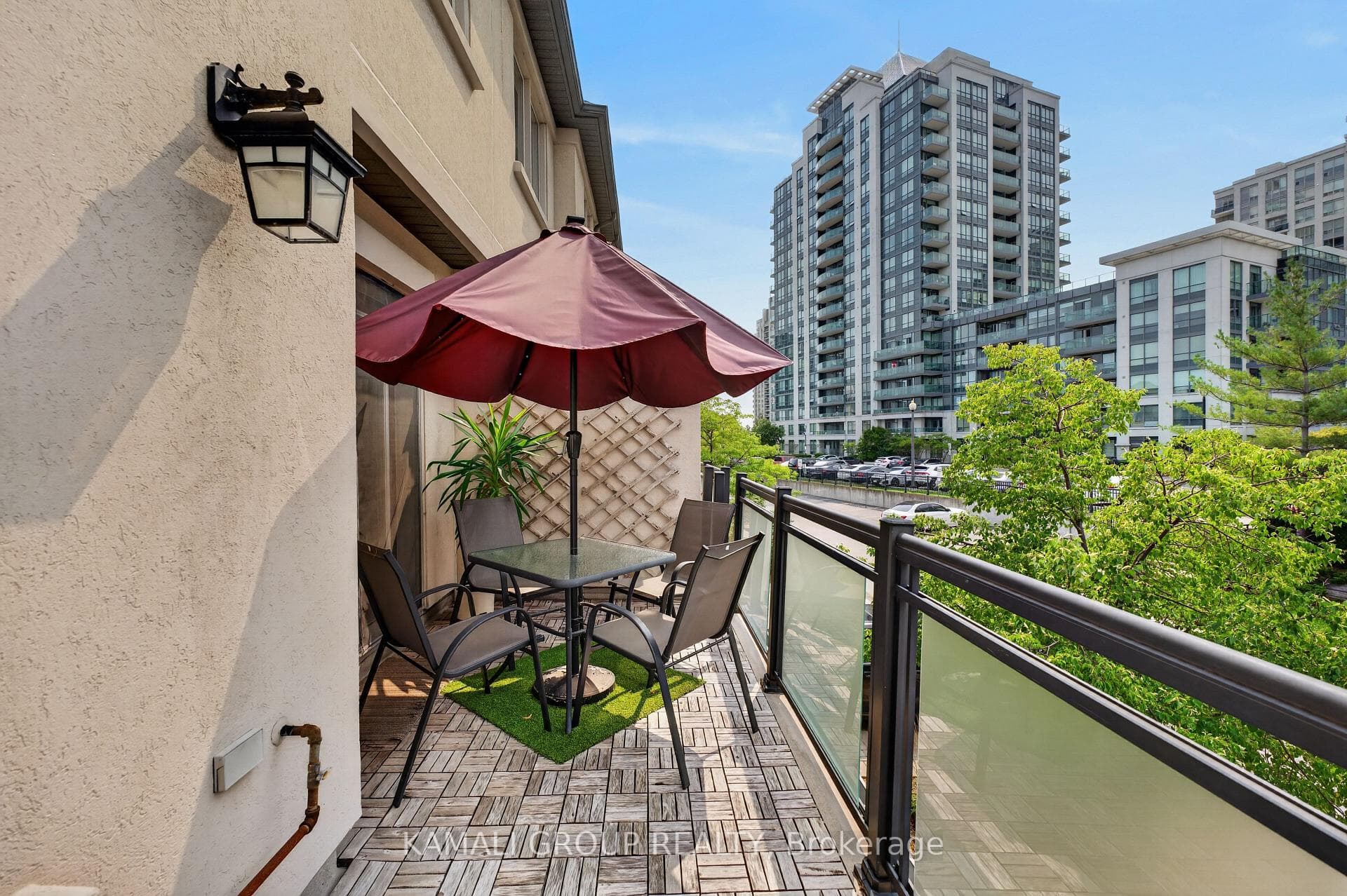 2nd Floor Terrace W/Gas BBQ Line