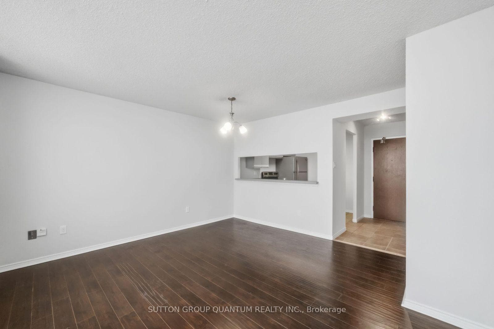 50 Kingsbridge Garden Unit 1602 photo 6
