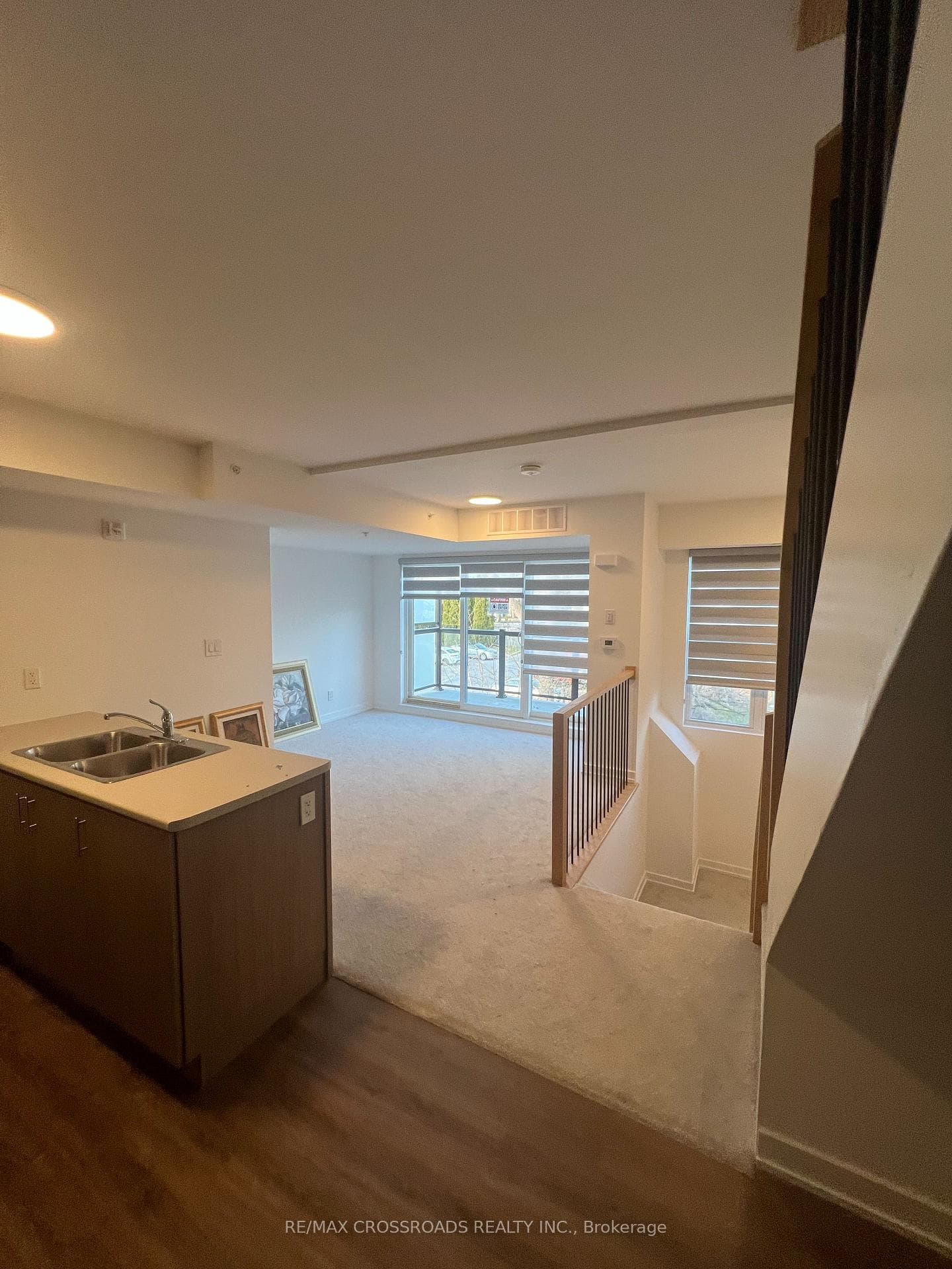 300 Railway Engine House Way Unit 9 photo 3