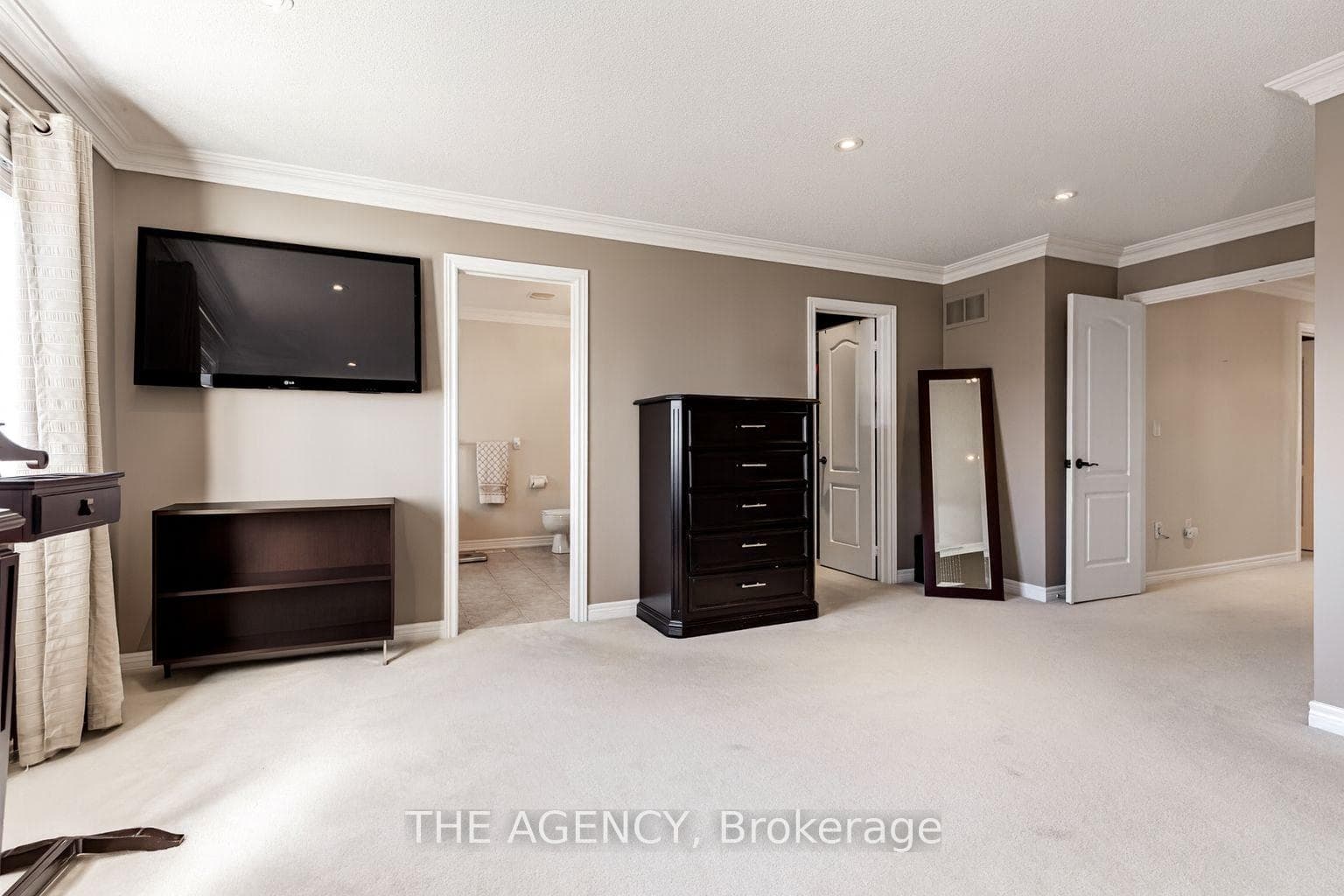 33 Ascalon Drive photo 13