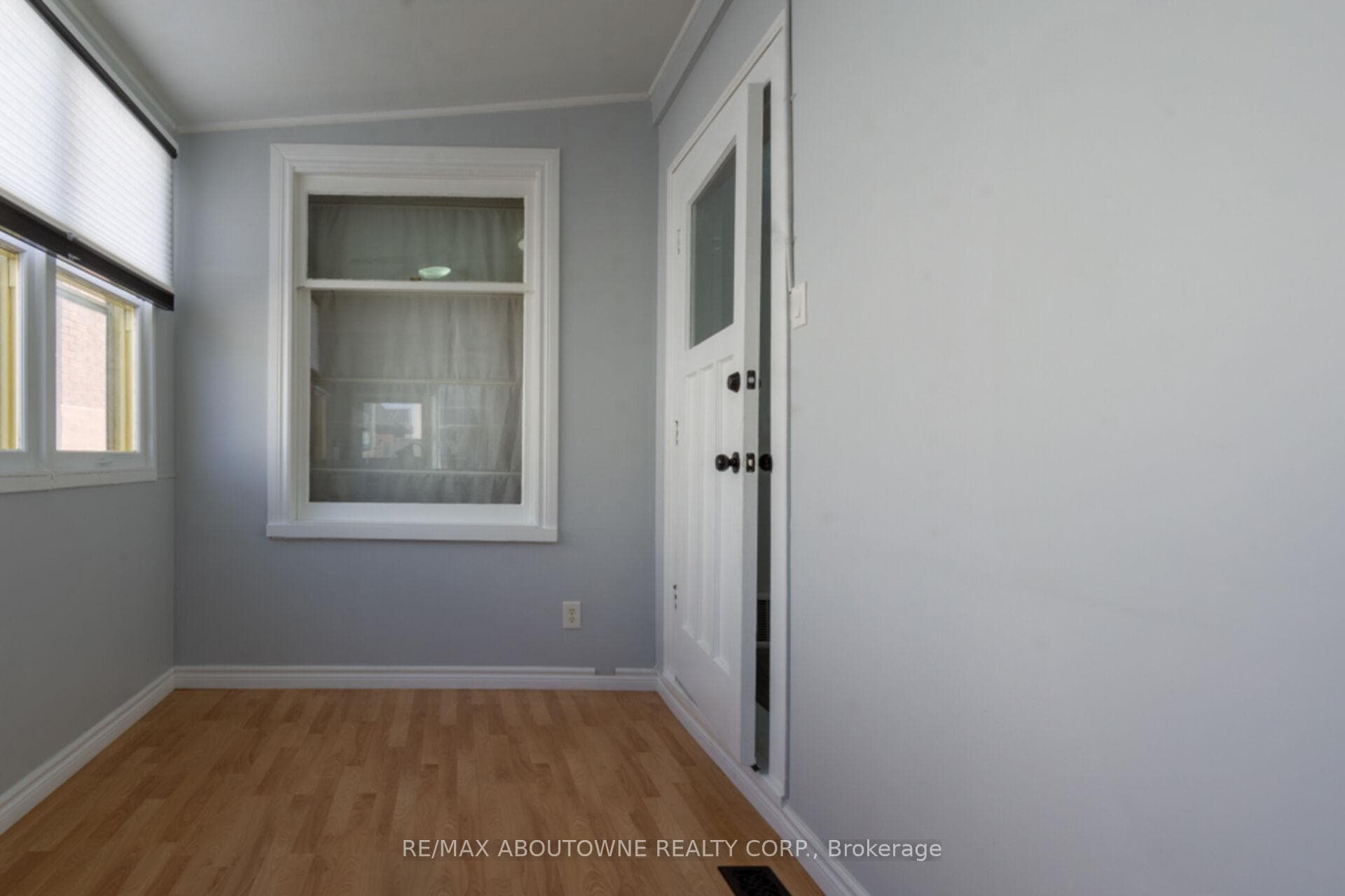 27 Fairview Avenue photo 17