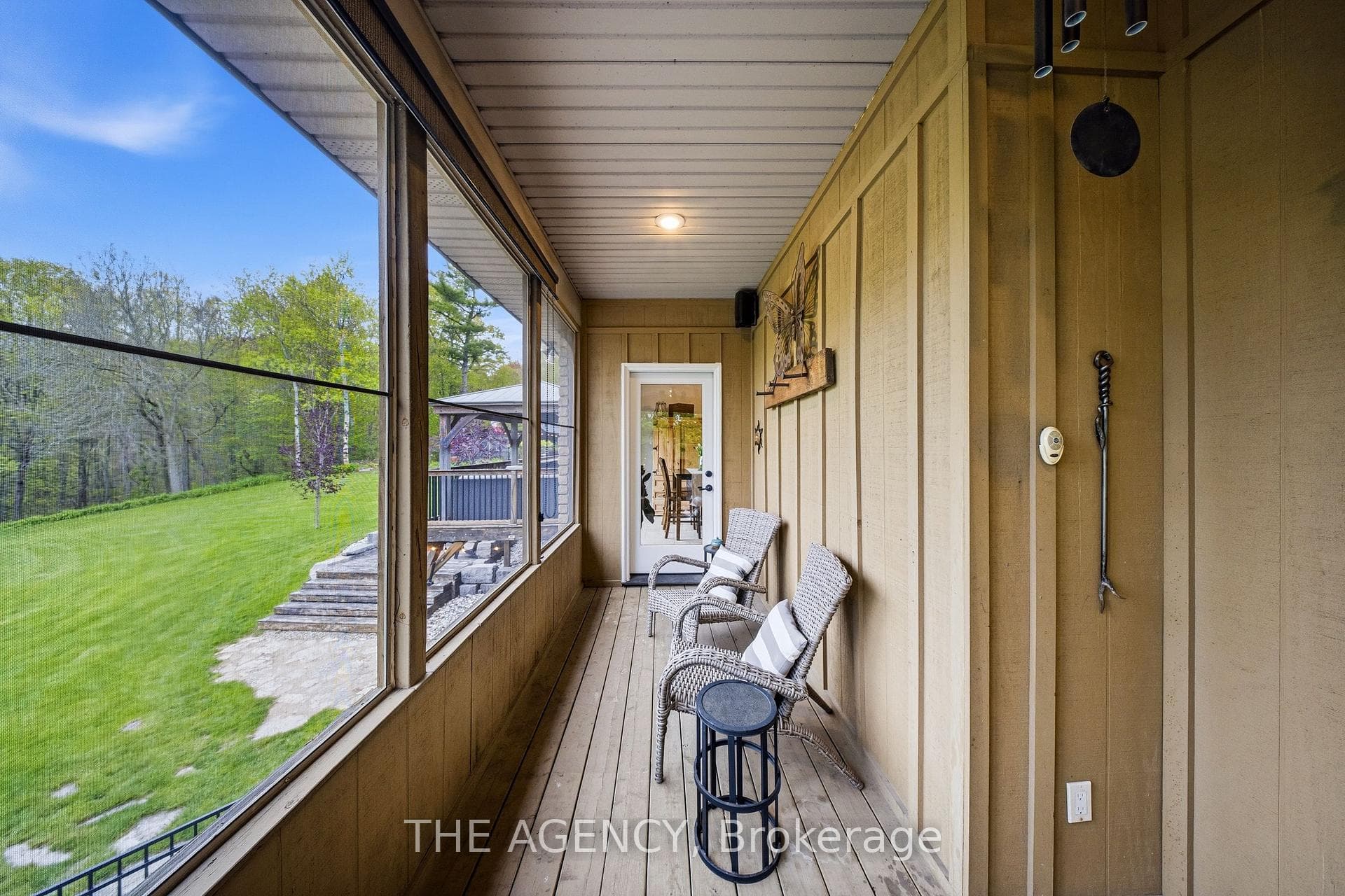 1 McDonald Place photo 10