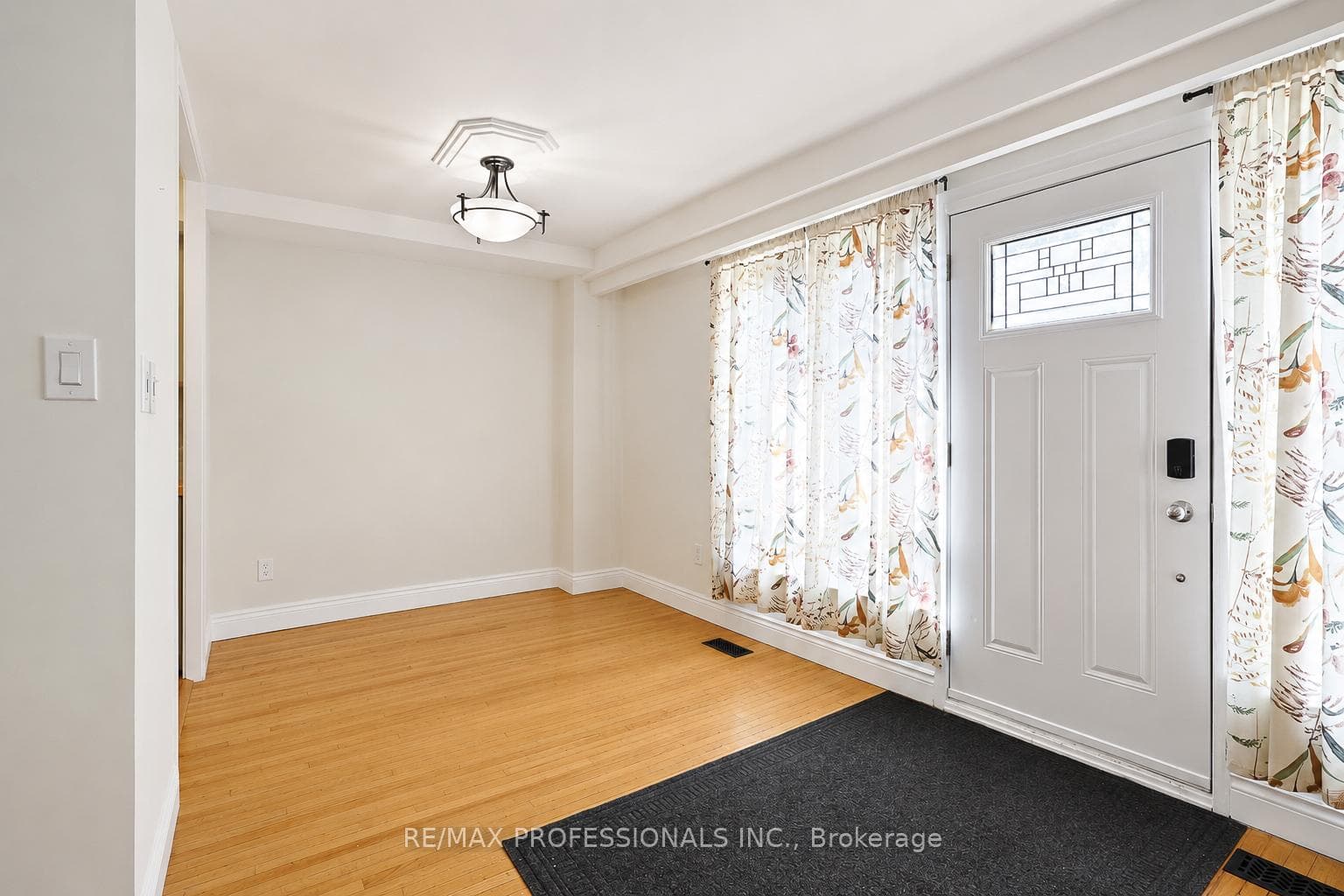 160 Carsbrooke Road Unit 20 photo 4