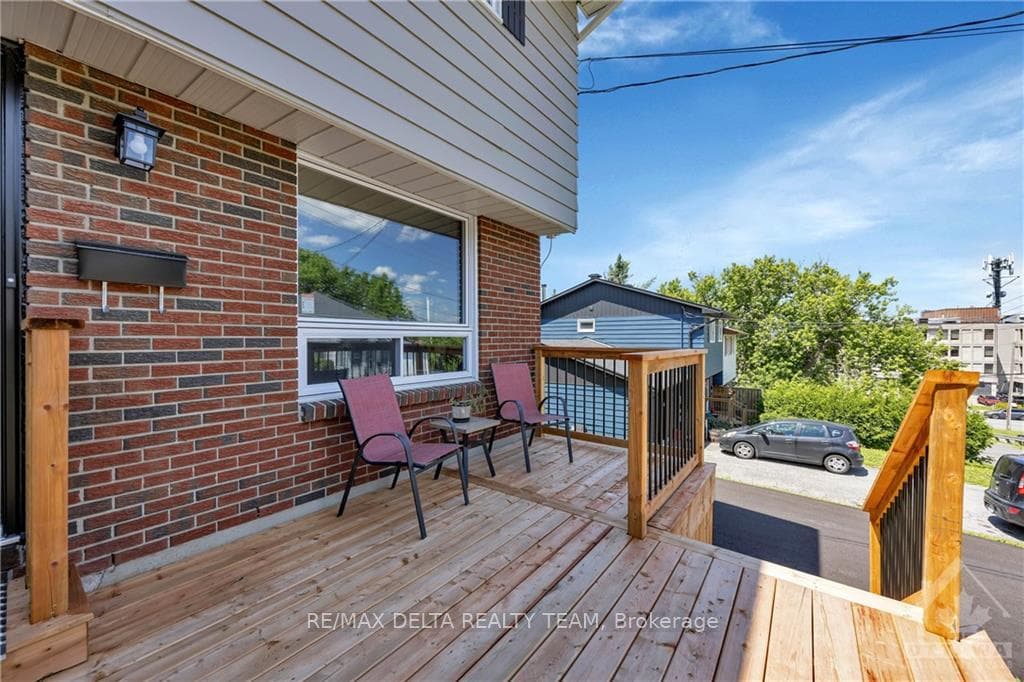 1368 ST JEAN Street photo 2