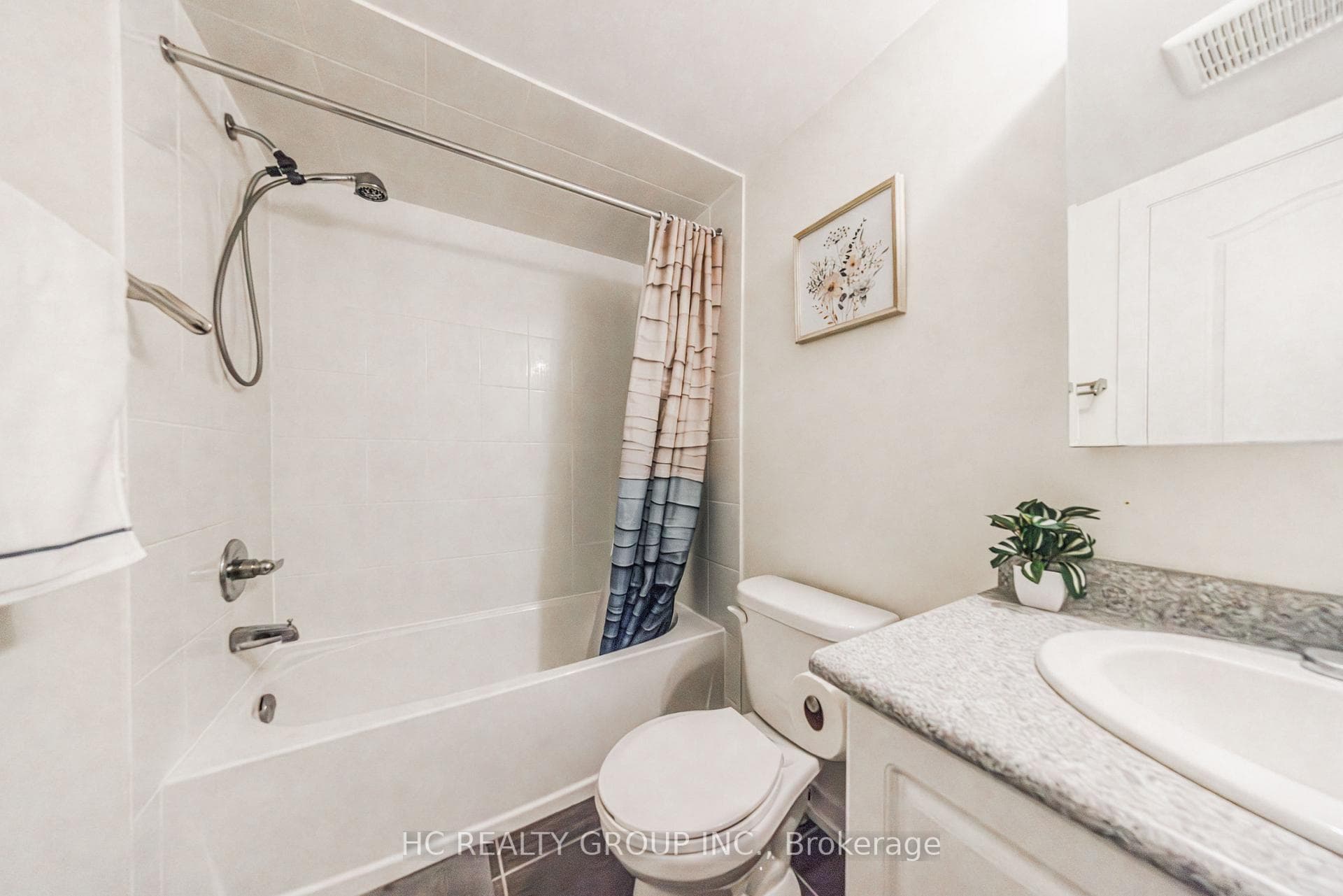 2 Westmeath Lane Unit 2104 photo 25