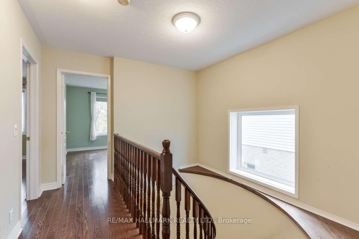 16 Marshview Avenue photo 11