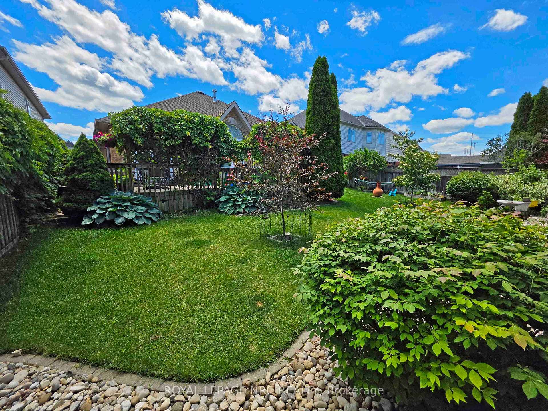 65 MCCAFFERY Crescent photo 47