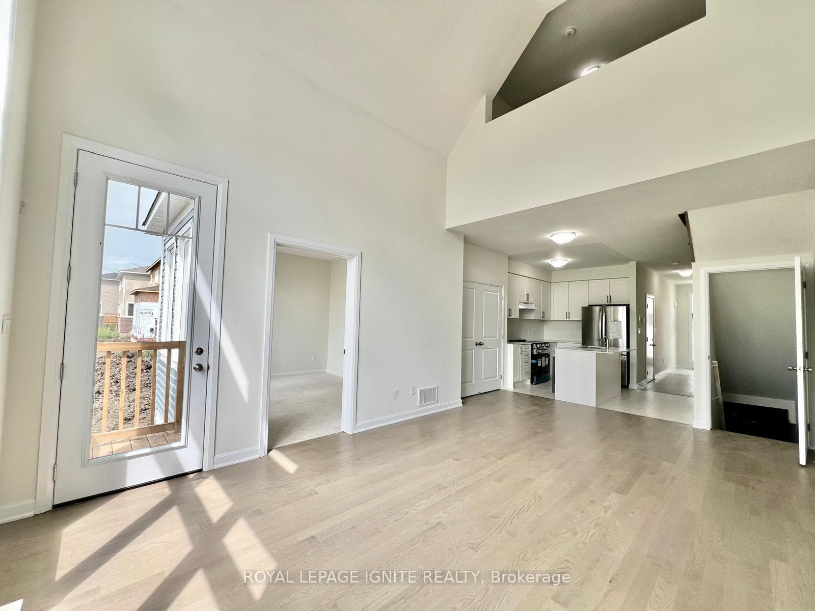 44 Golf Links Drive photo 9