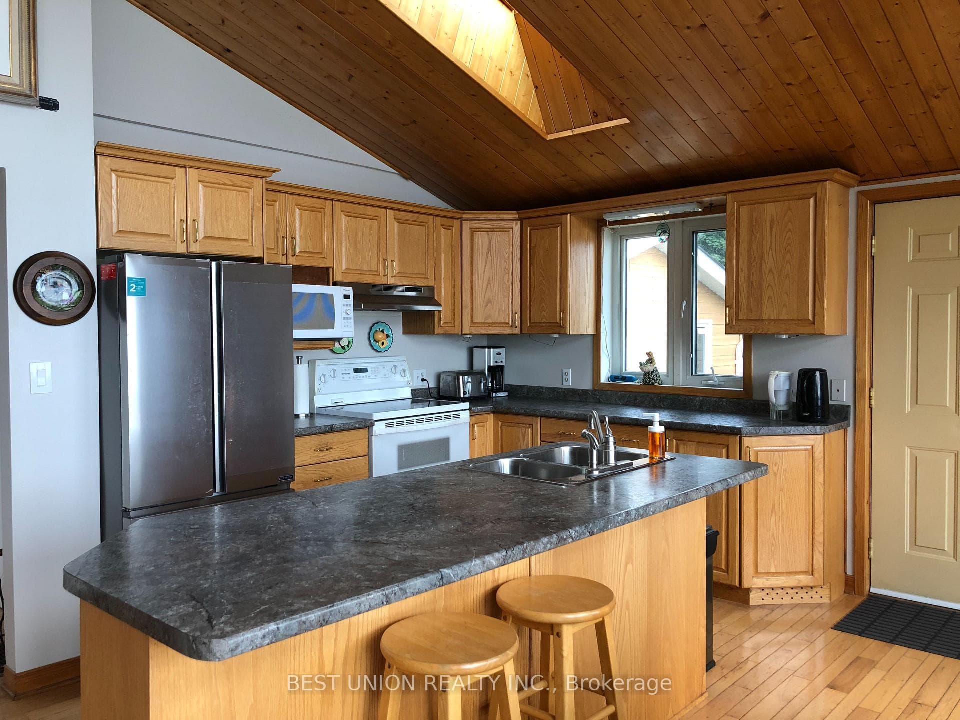6274 Shearer Point Road photo 11