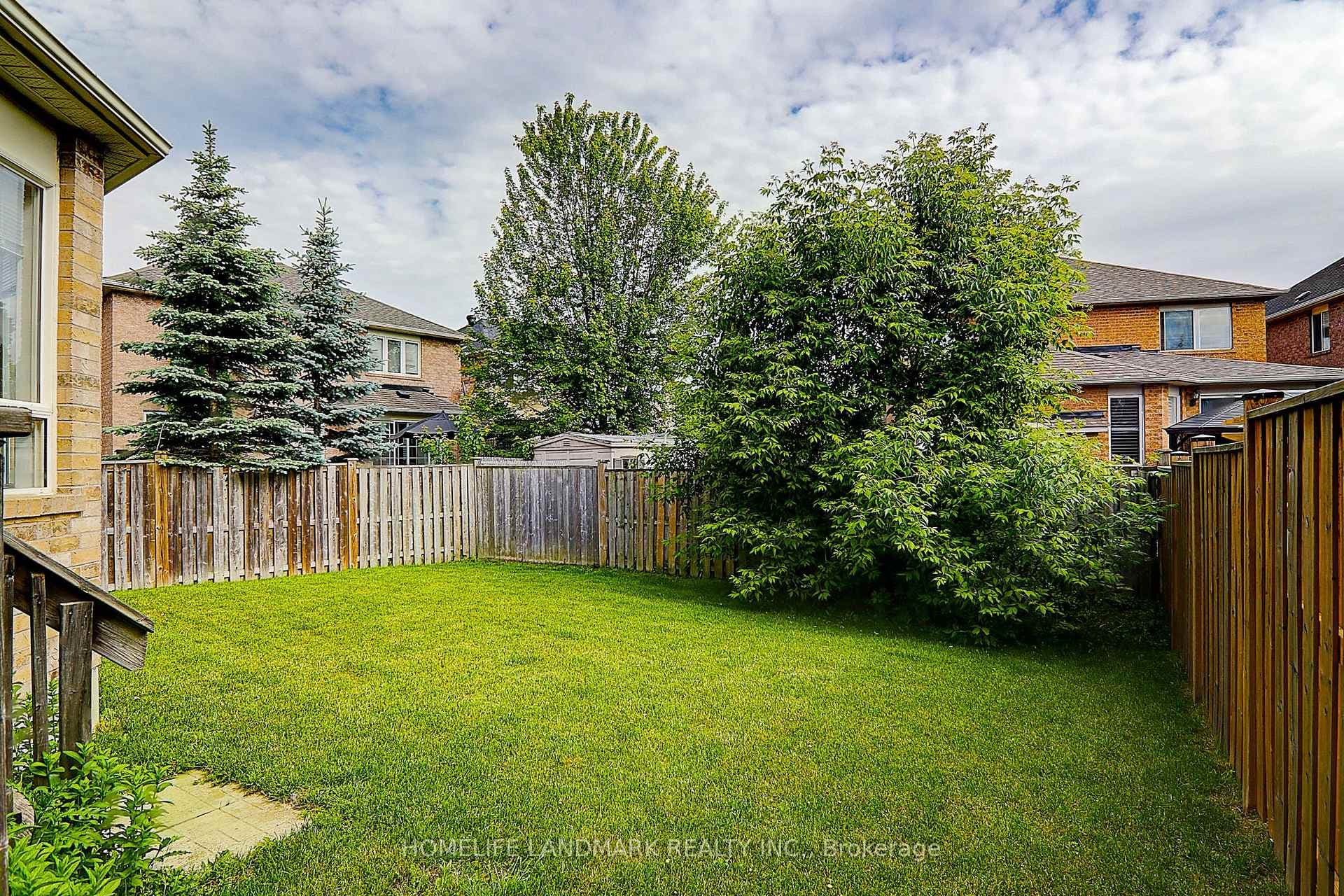 51 Raffia Avenue photo 40