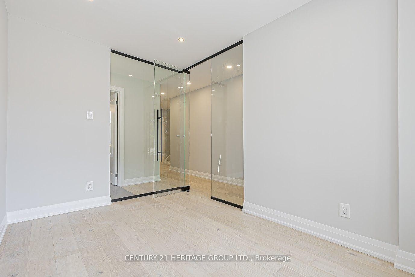 92 Tanjoe Crescent photo 6