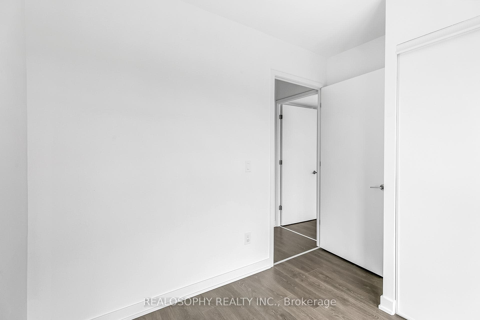 8 Tippett Road Unit 306 photo 16