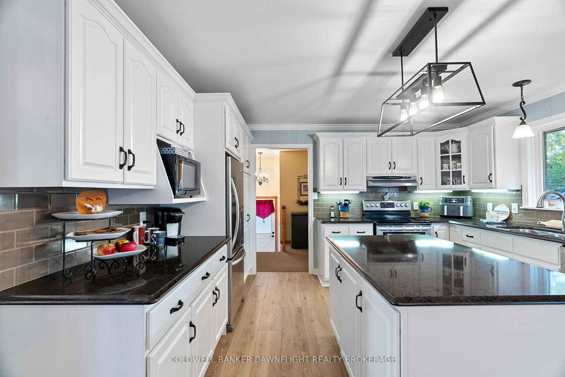 224 Waterloo Street photo 17
