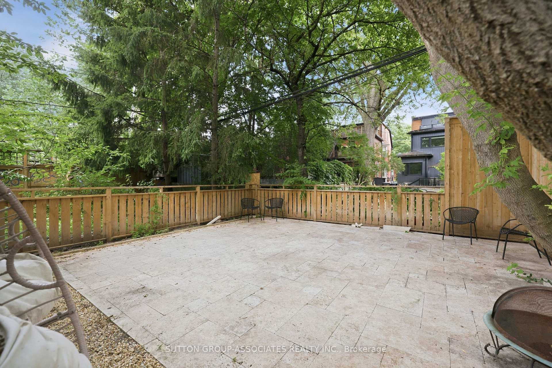 33 Albany Avenue photo 49