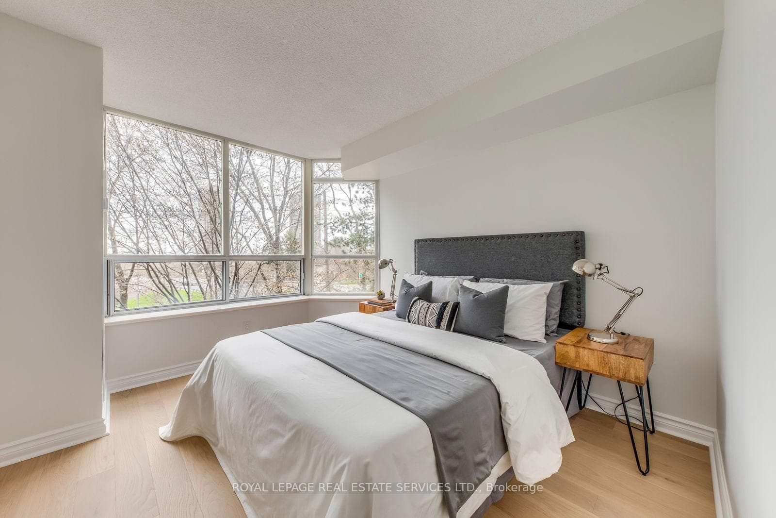 1 Ripley Avenue Unit 403 photo 31