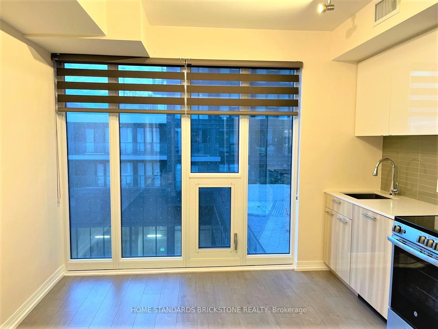 251 Jarvis Street Unit 629 photo 16