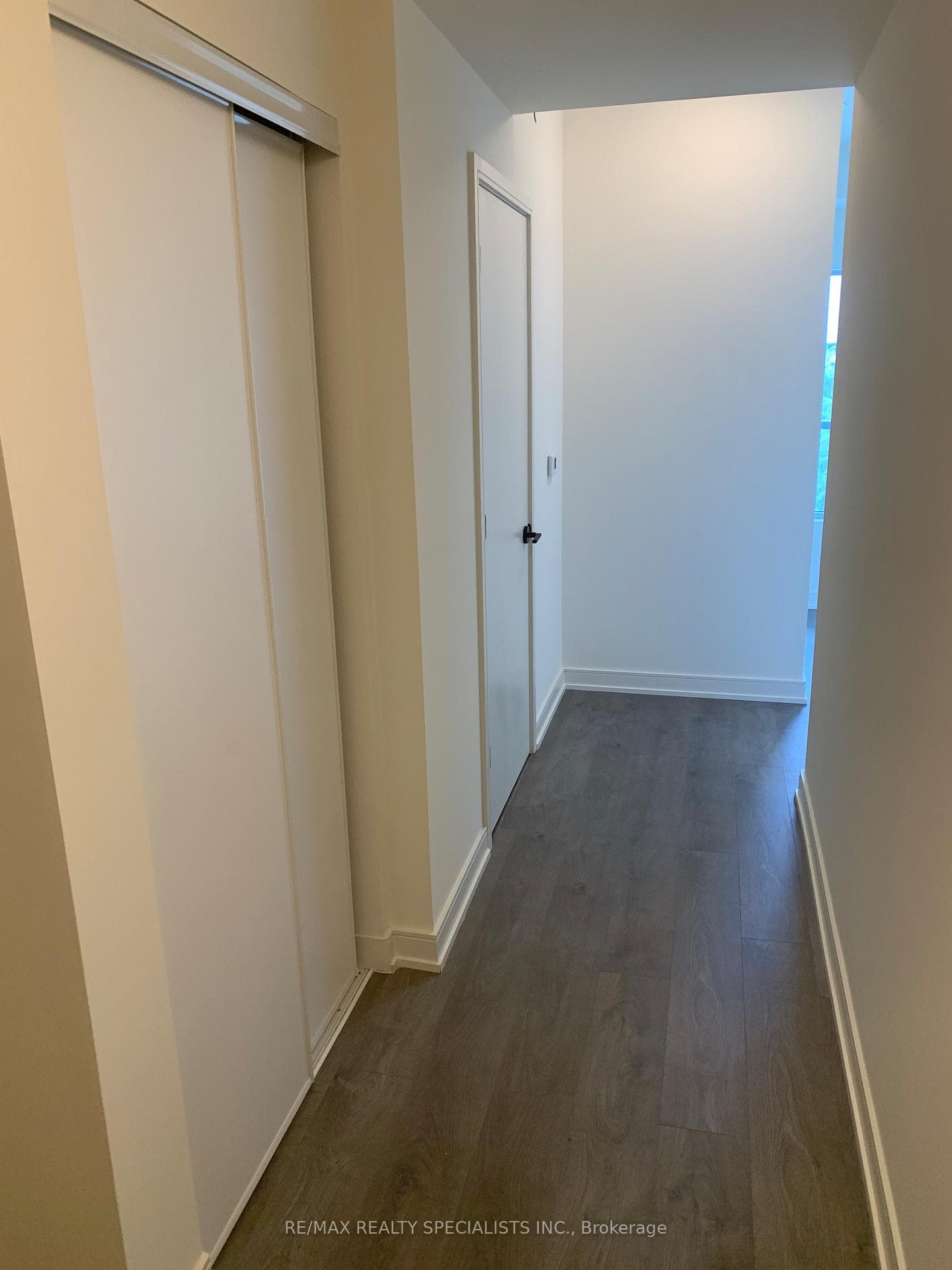 8010 Derry Road Unit 609 photo 2