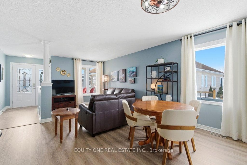 724 Des Merisiers Place photo 9