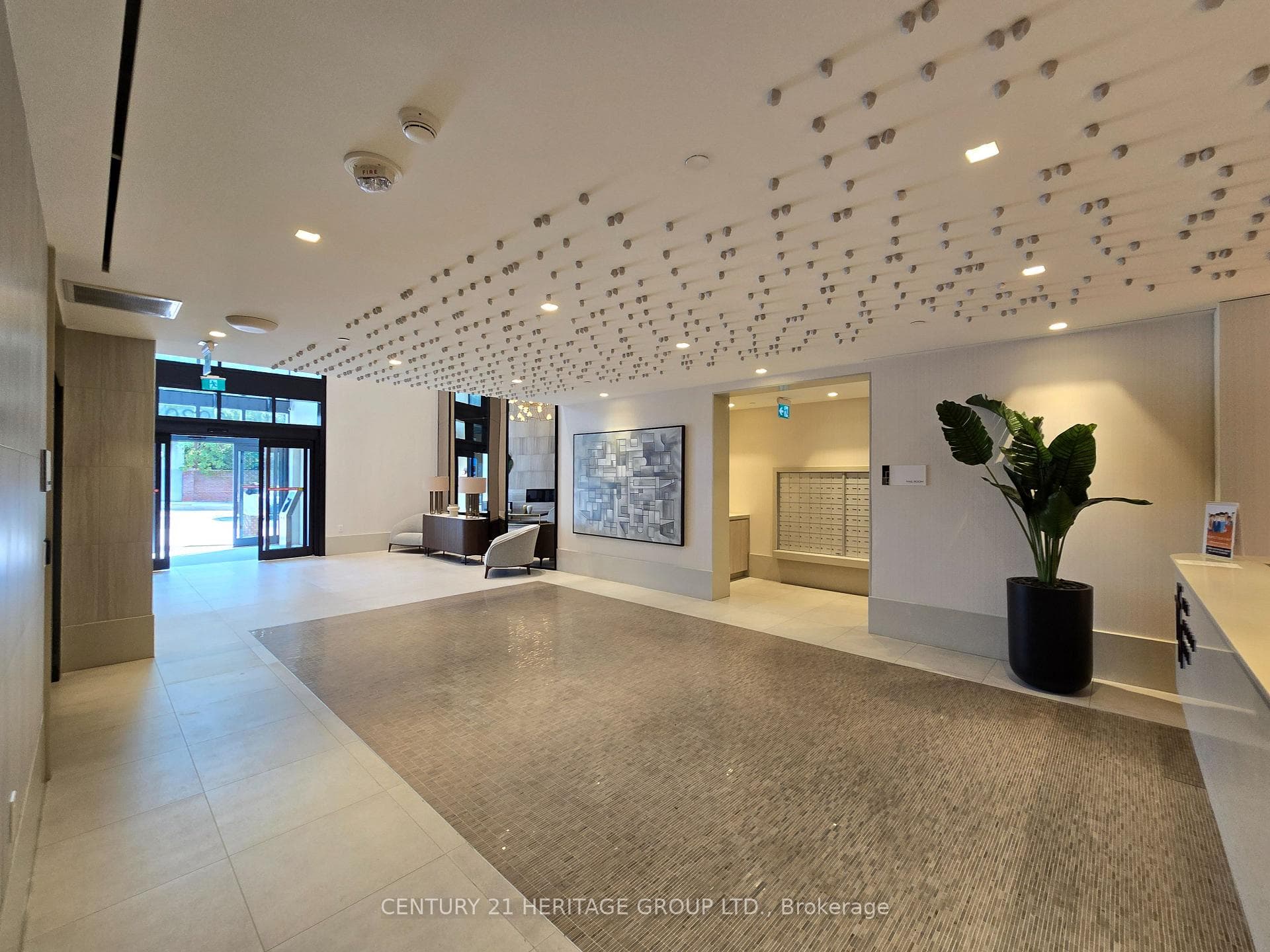 2020 Bathurst Street Unit 1805 photo 4