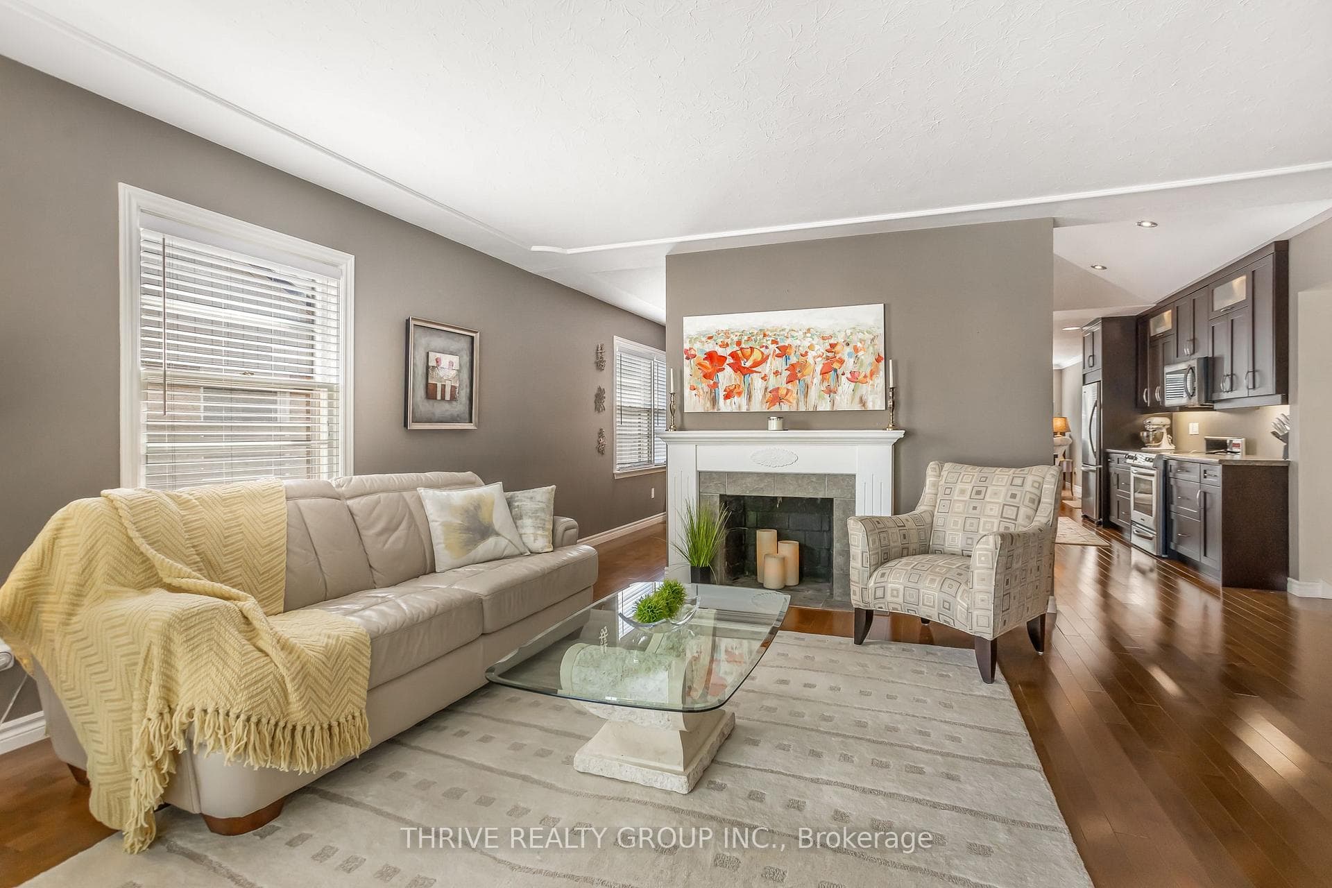 573 Lambton Street photo 4