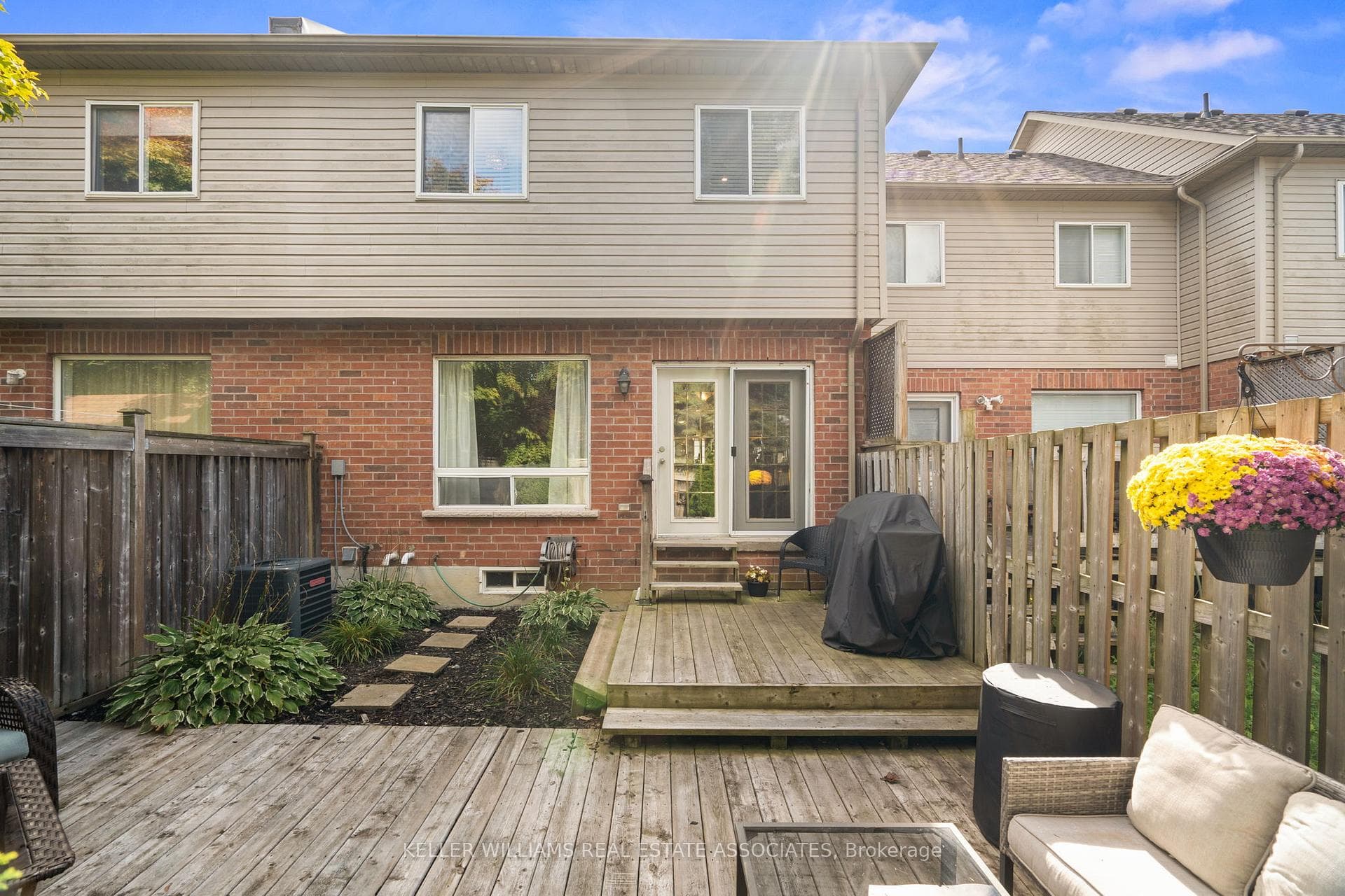 152 Richfield Square photo 29
