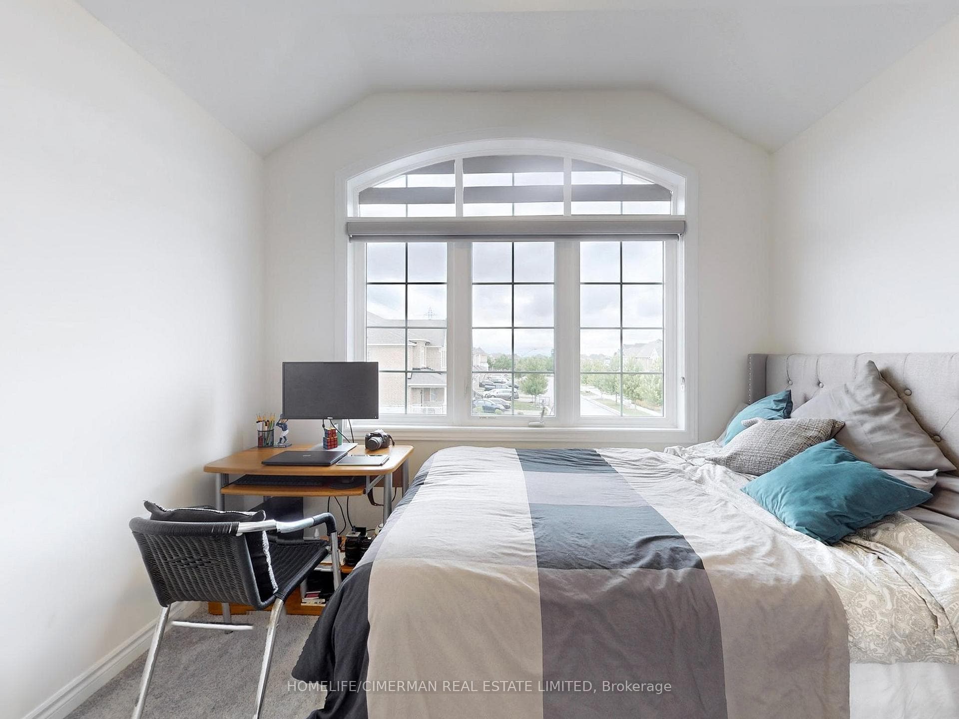 16 Morningstar Avenue photo 6