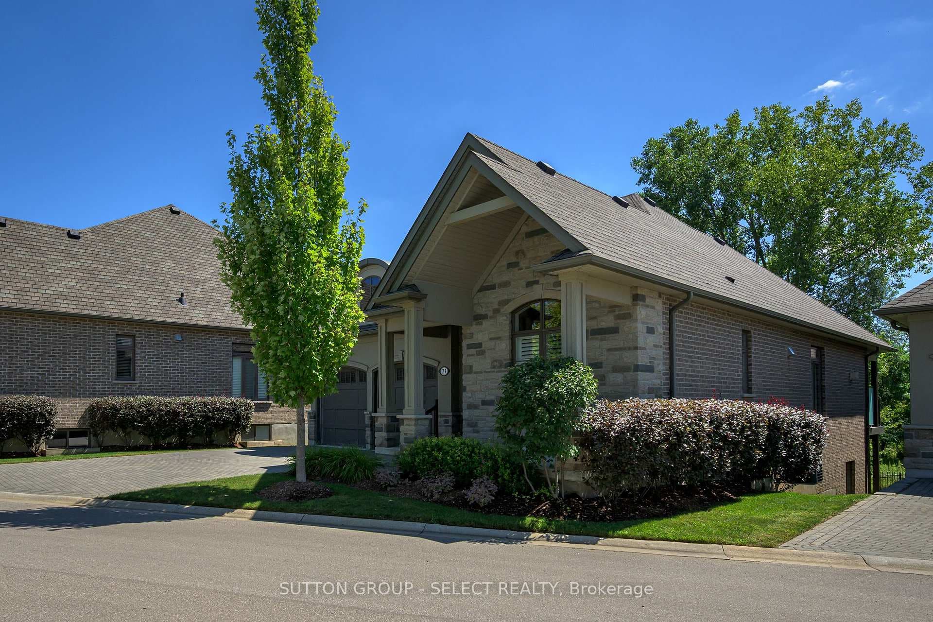 2290 Torrey Pines Way Unit 31 photo 4