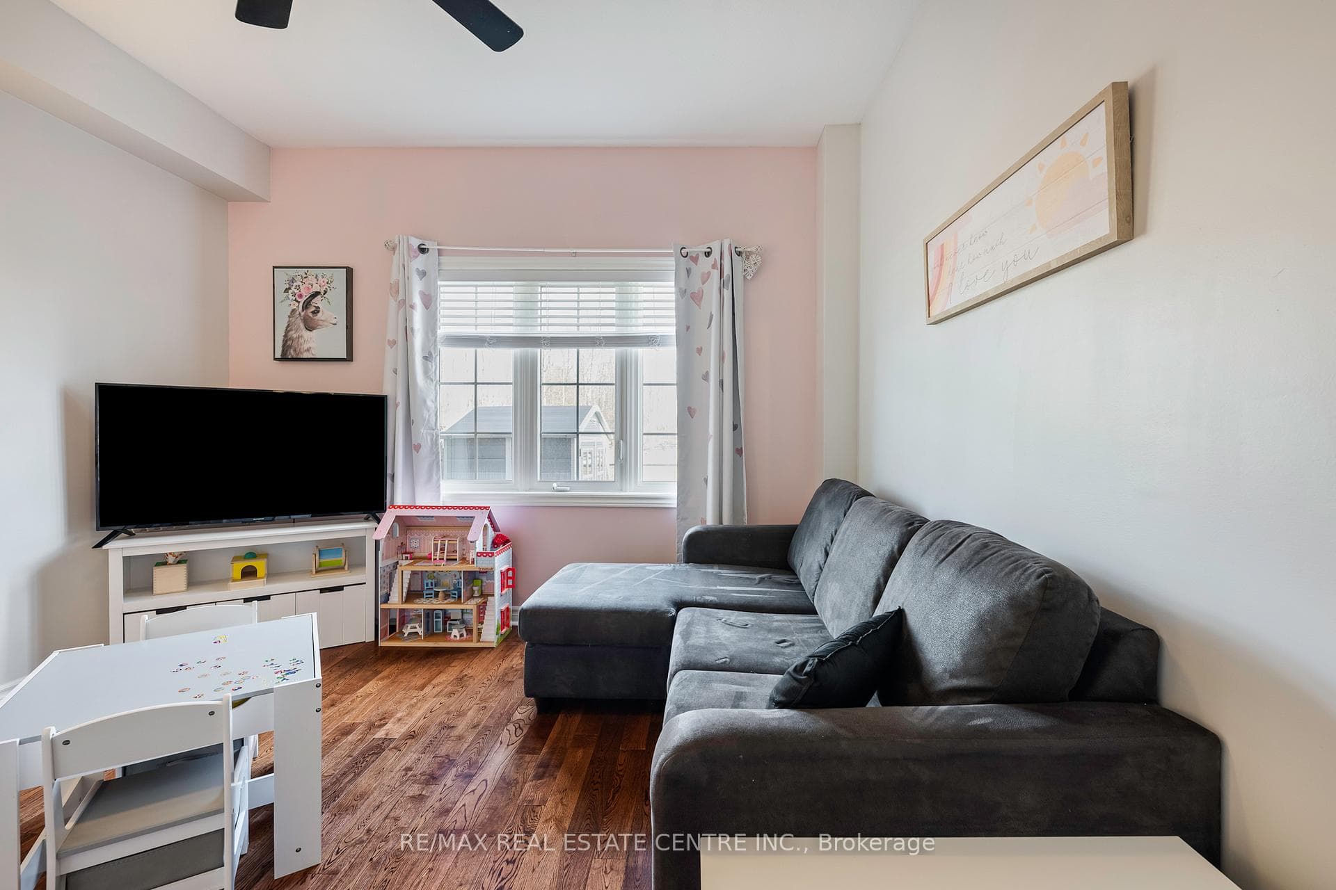111 Samuel Drive photo 19