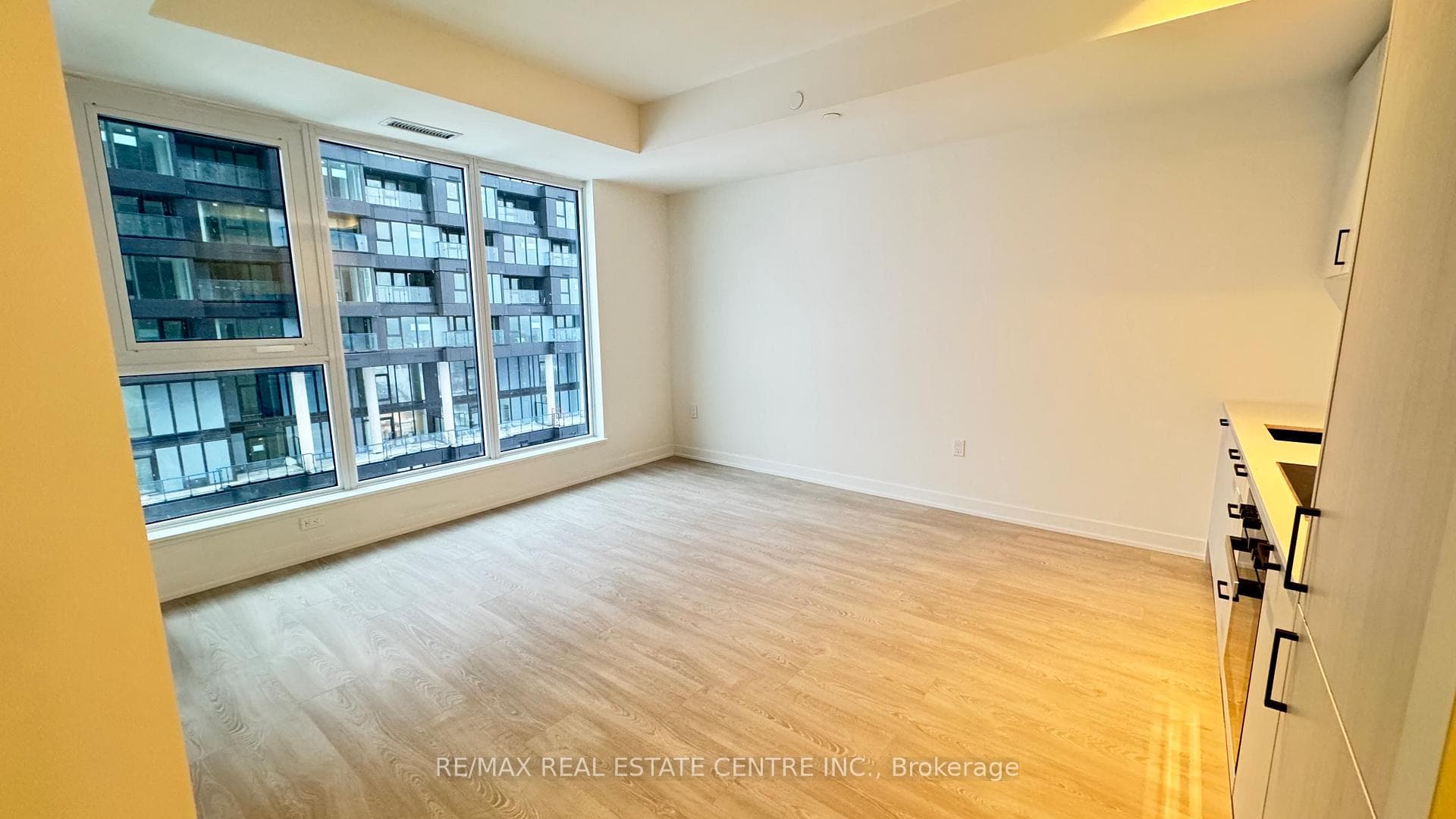 1 Quarrington Lane Unit 3020 photo 6