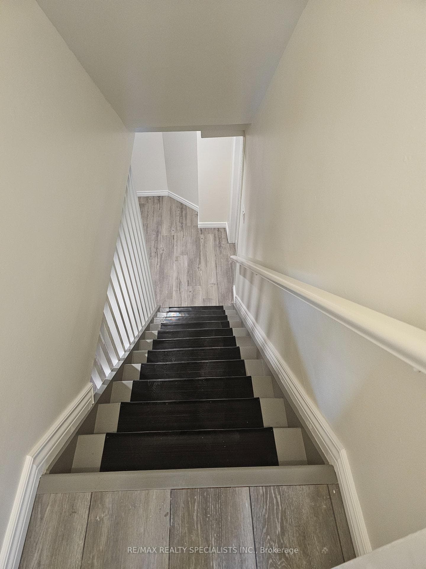 283 Delancey Boulevard photo 36