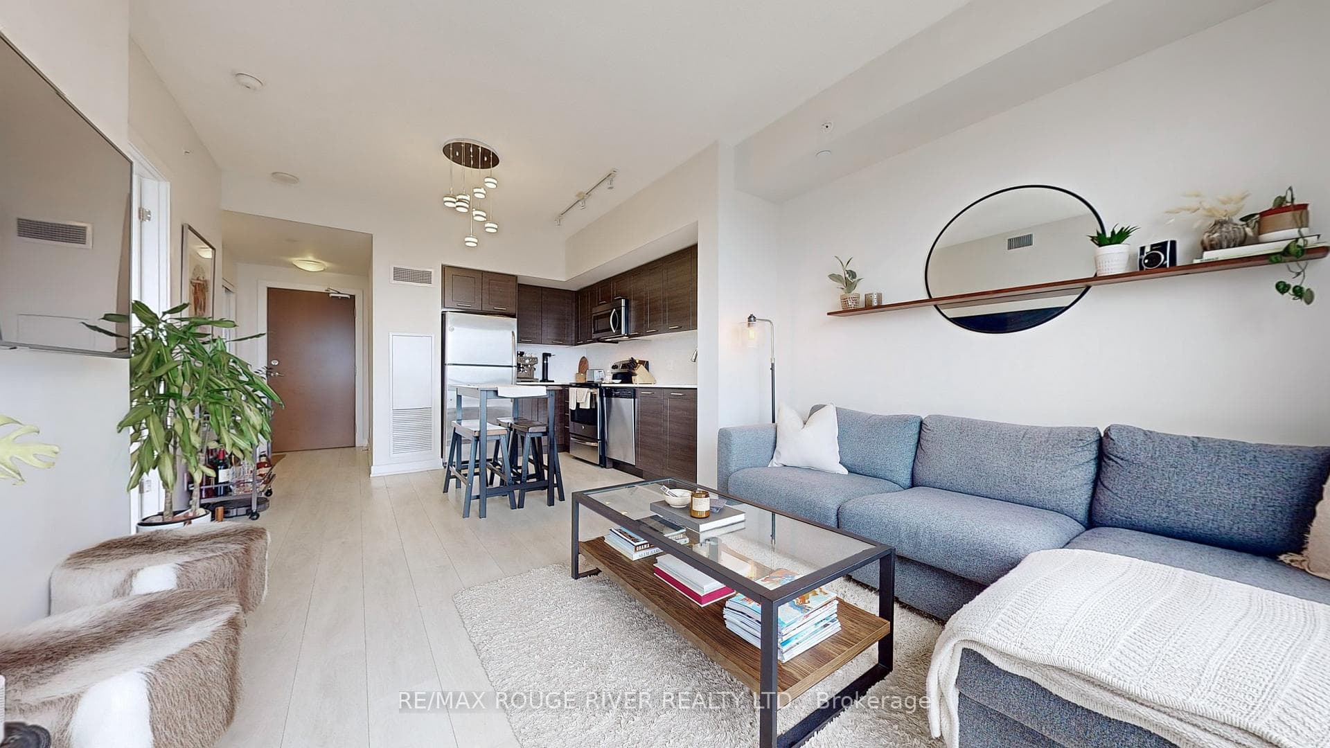 2220 Lakeshore Boulevard Unit 3201 photo 5