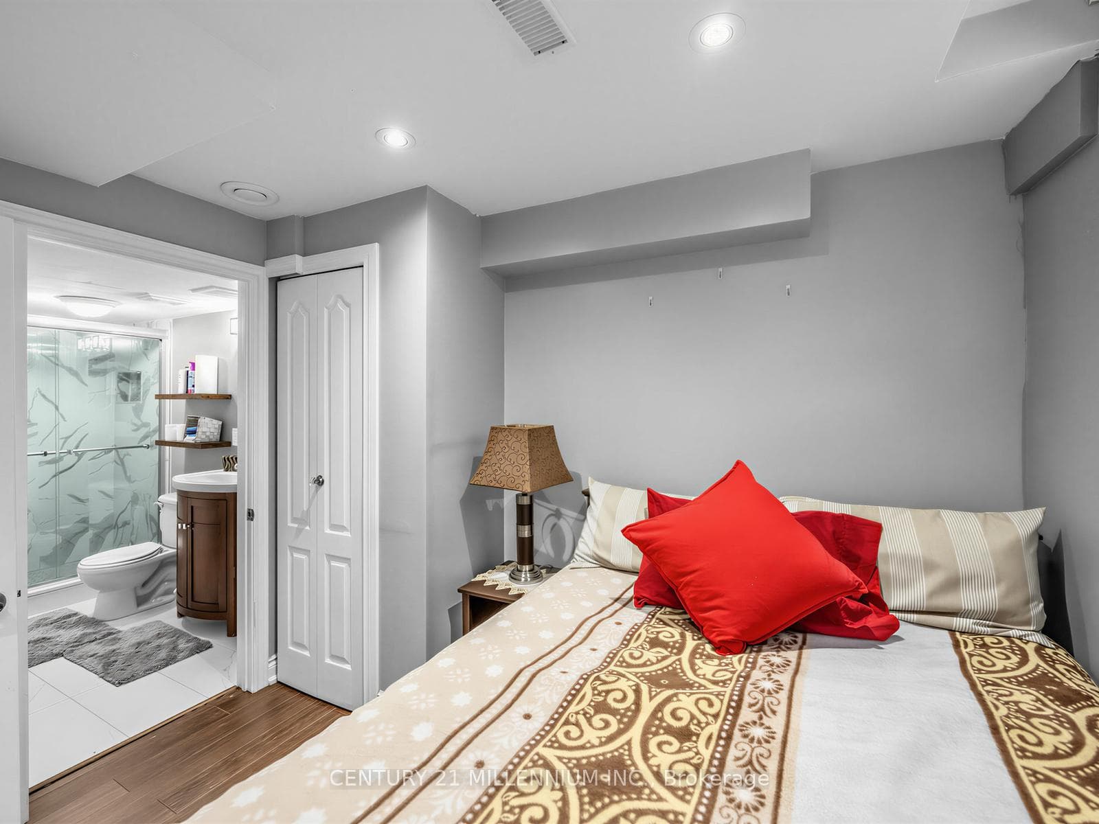 131 Sugarhill Drive photo 23