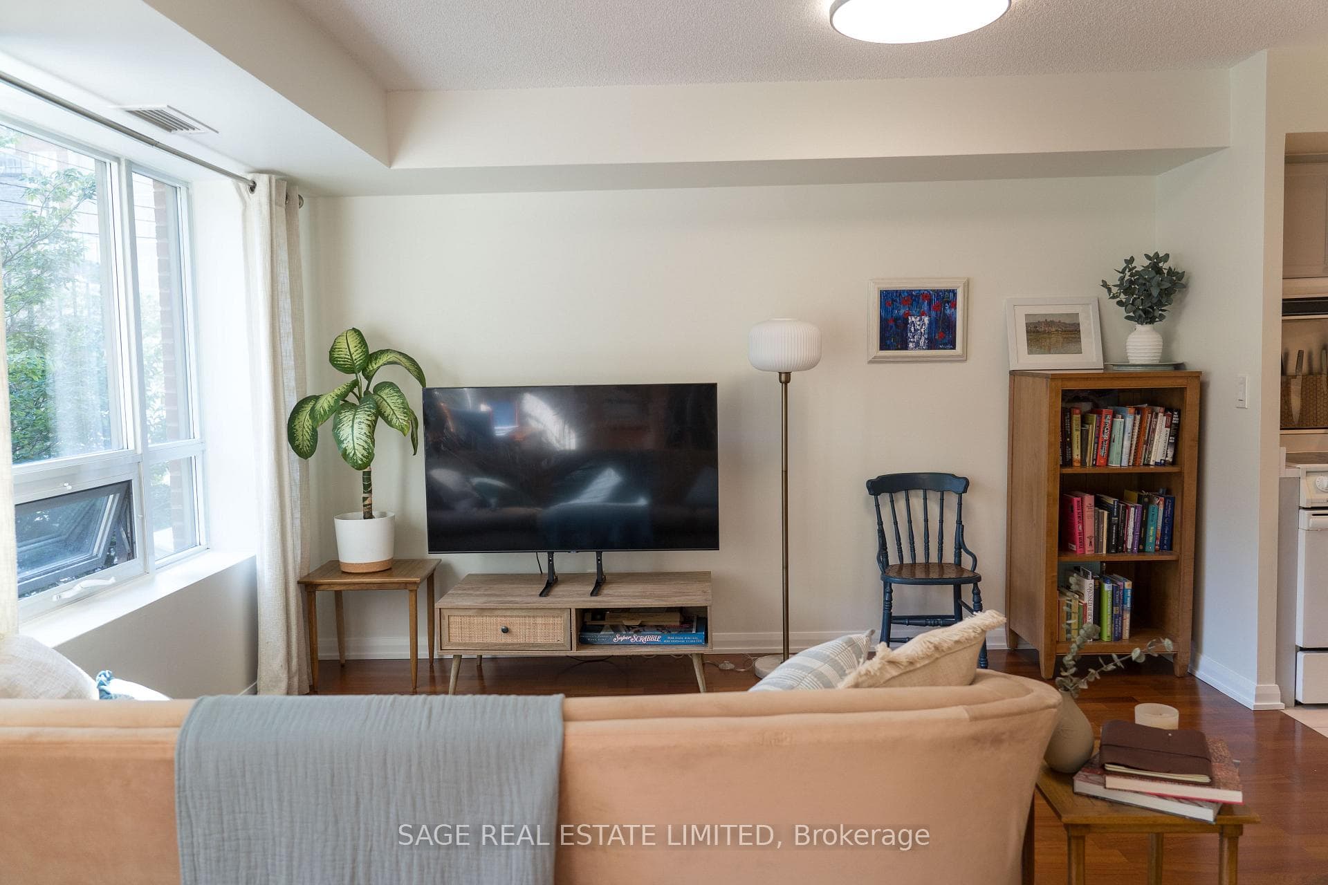 18 Beverley Street Unit 209 photo 14