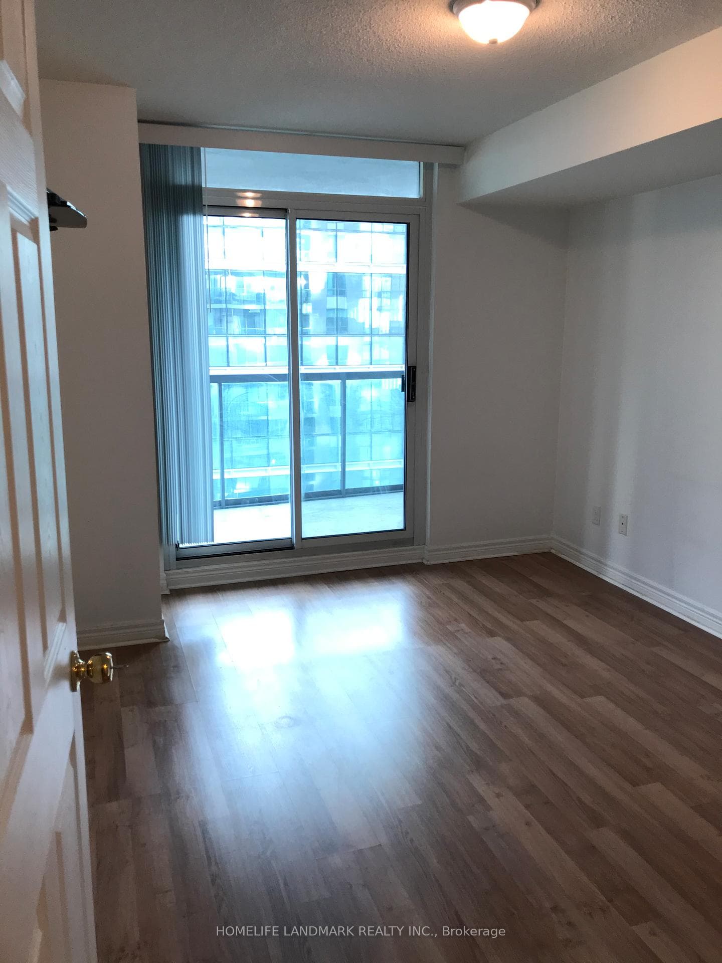 30 Grand Trunk Crescent Unit 3607 photo 4