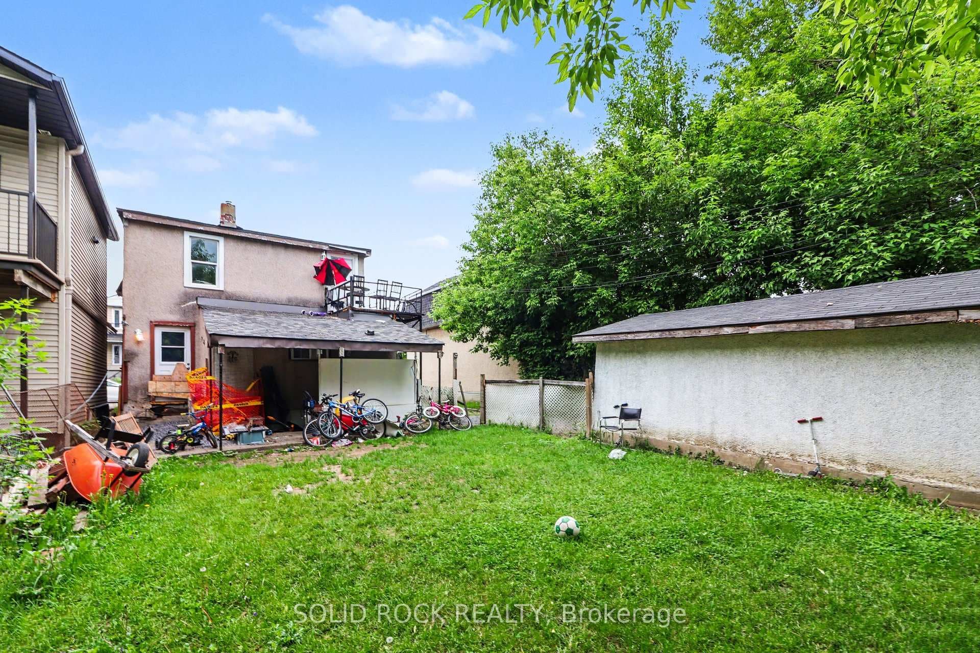 89 Marier Avenue photo 7