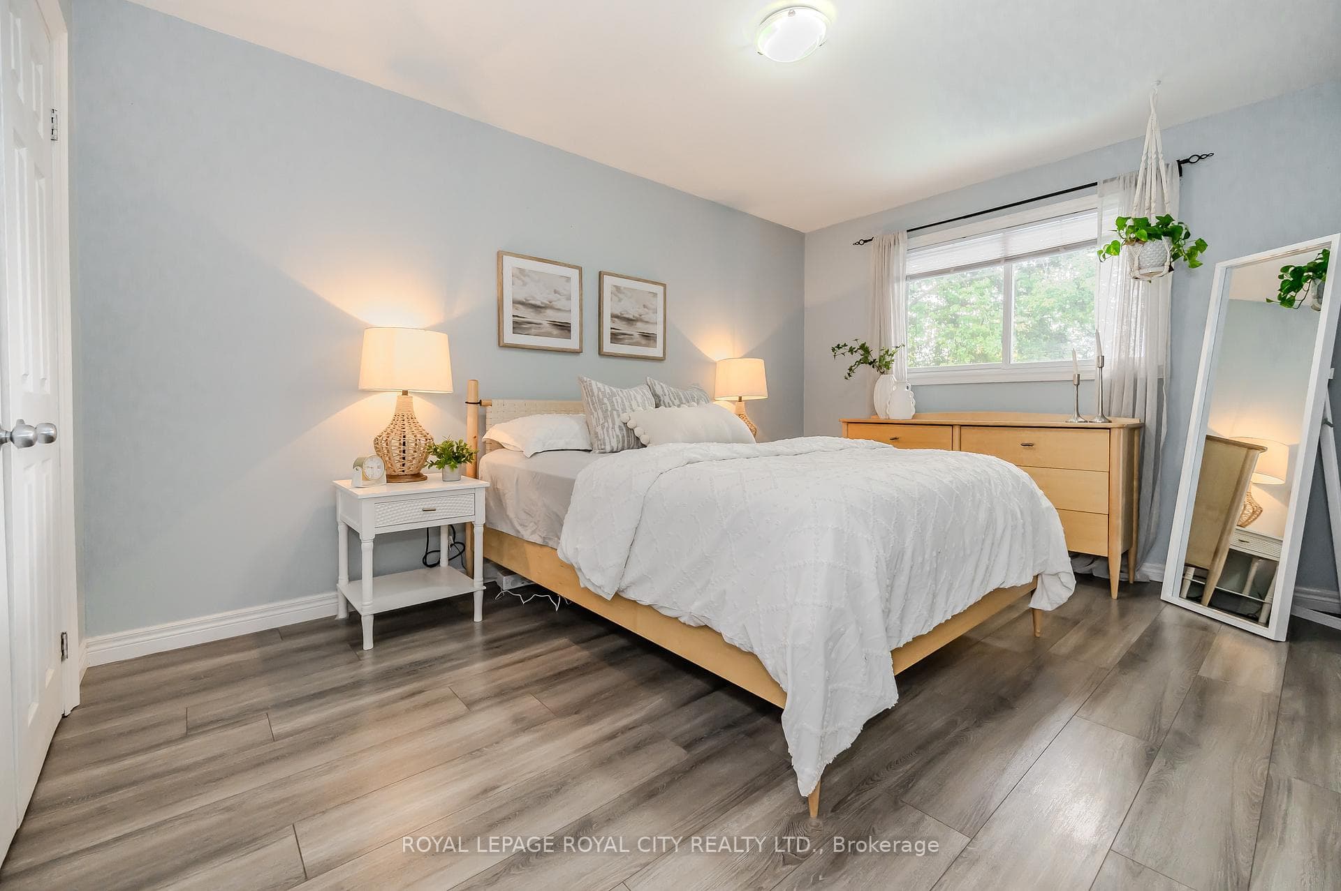 16 Nickolas Crescent photo 20