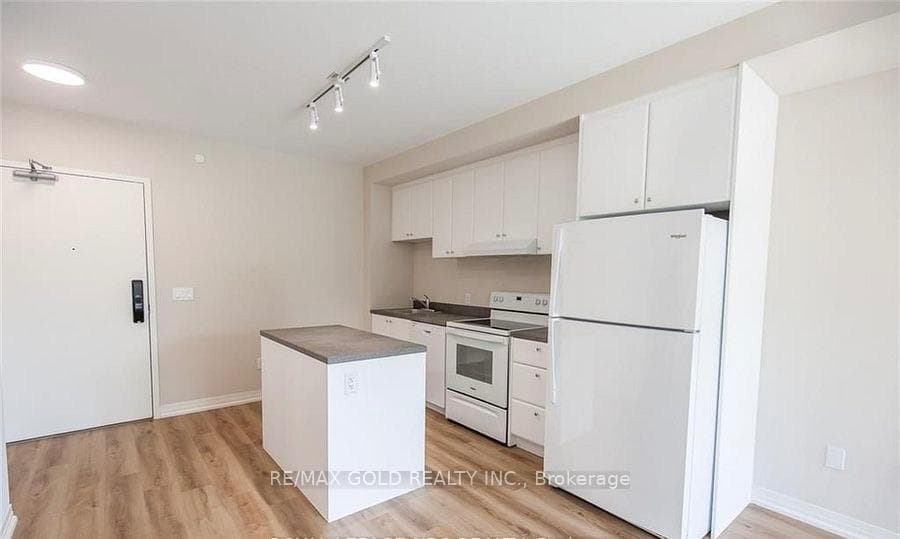 50 Herrick Avenue Unit GL10 photo 23