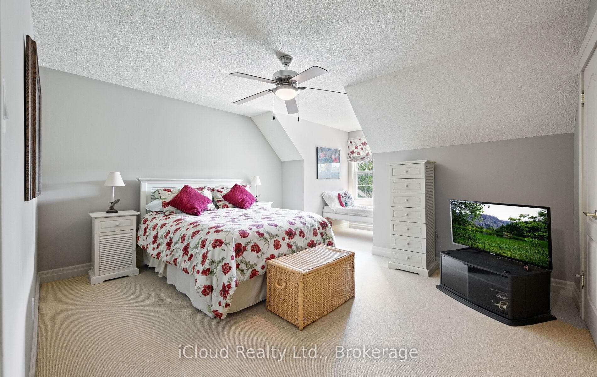 104 Wycliffe Cove N/A photo 32