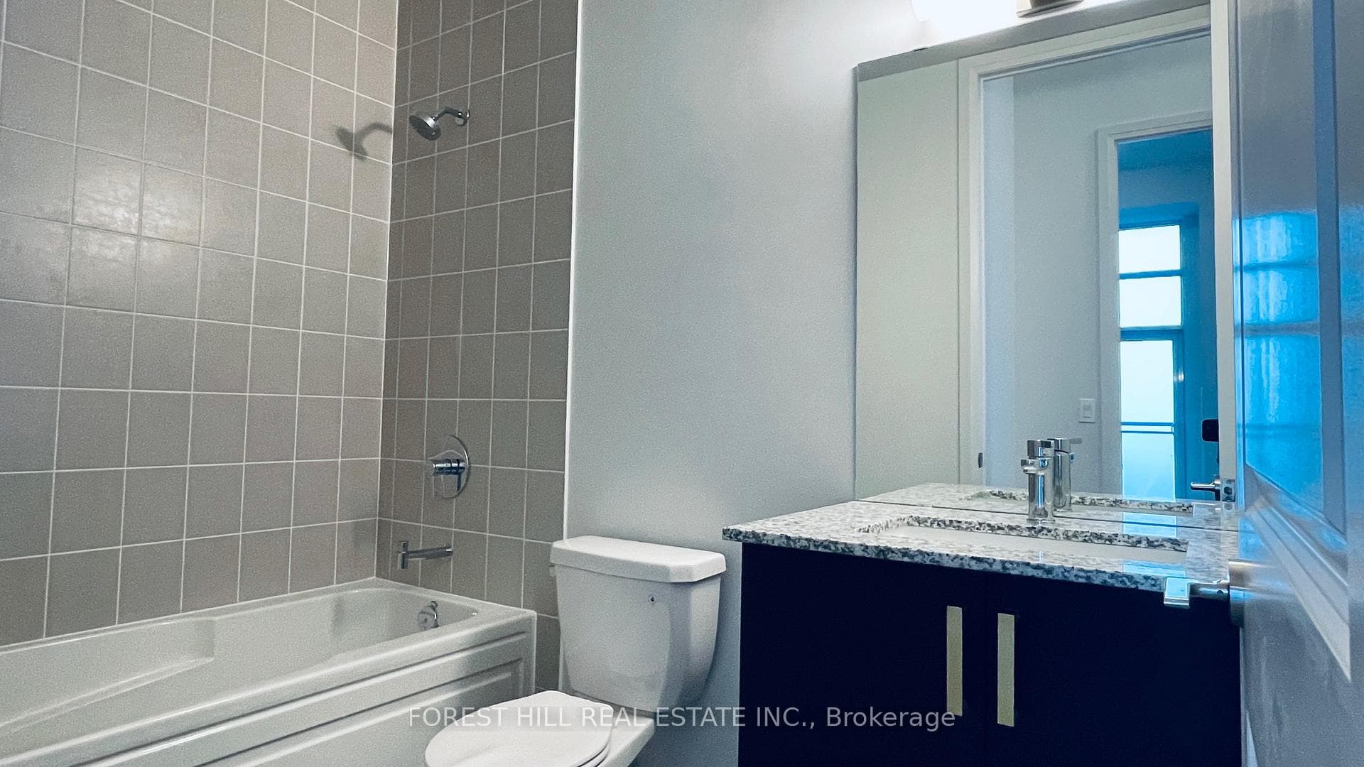 20 Meadowglen Place Unit 2804 photo 17